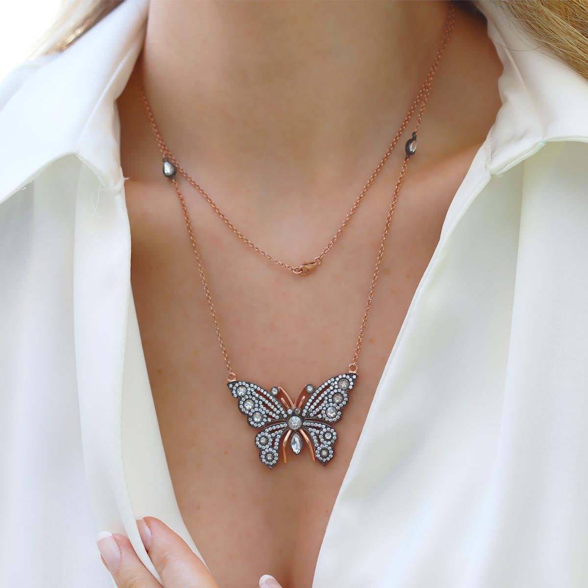 Elmas Montür Model Kelebek Gümüş Kolye