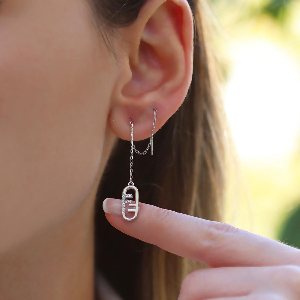 F Zincir Taşlı Gümüş Küpe