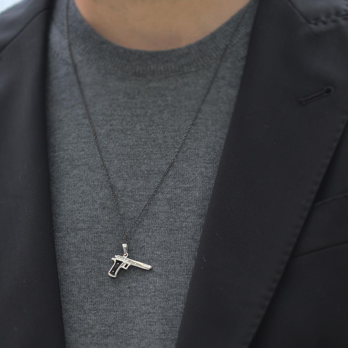 Figürlü Siyah Rodyum Kaplama Gümüş Kolye