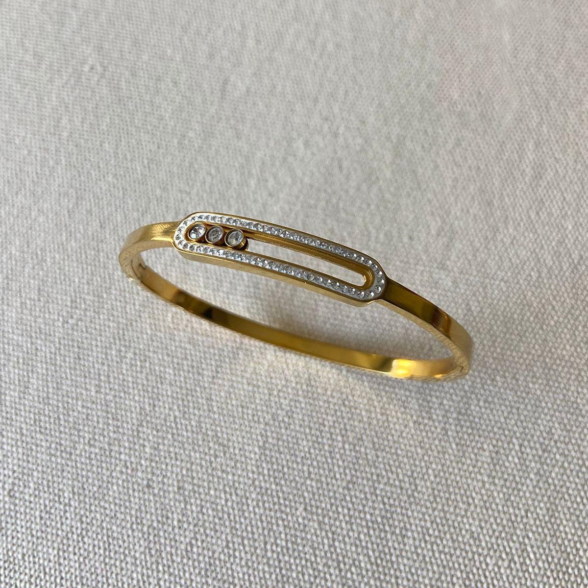 Hareketli Taşlı Gold Çelik Kelepçe