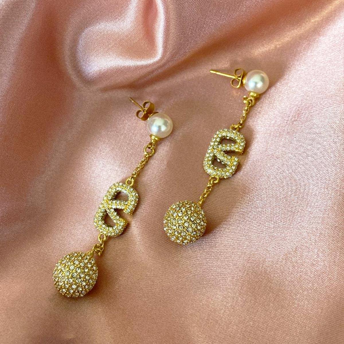 İnci Sallantılı Gold Çelik Küpe