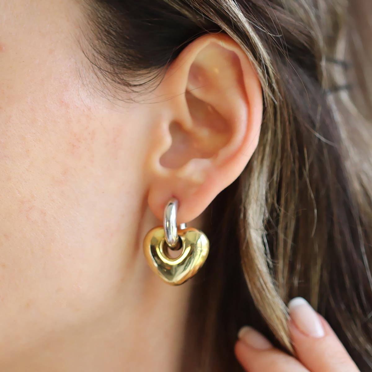 Kalp Bombeli Gümüş Küpe