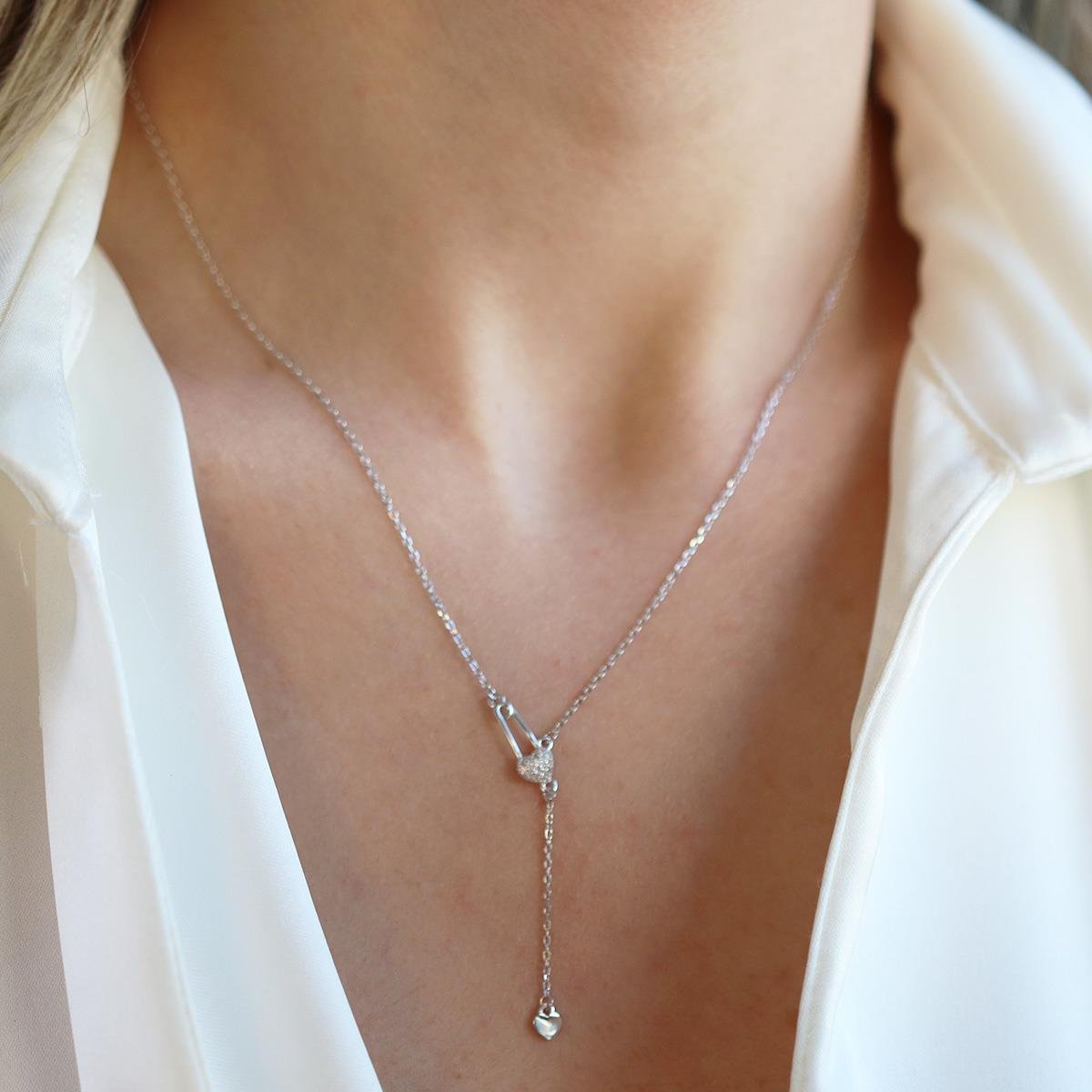 Kalp Sallantı Gümüş Kolye