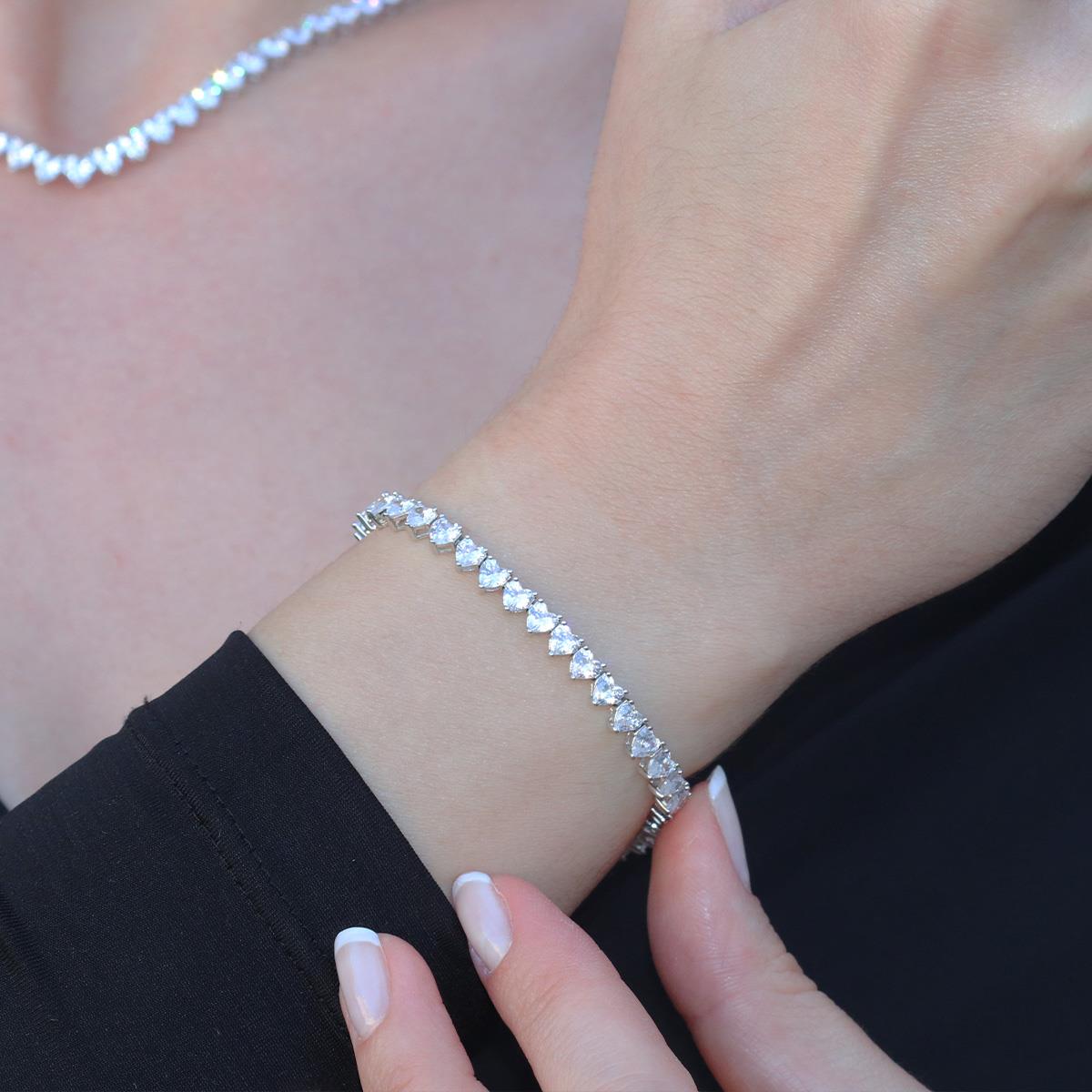 Kalpli Zirkon Taşlı Su Yolu Gümüş Takım