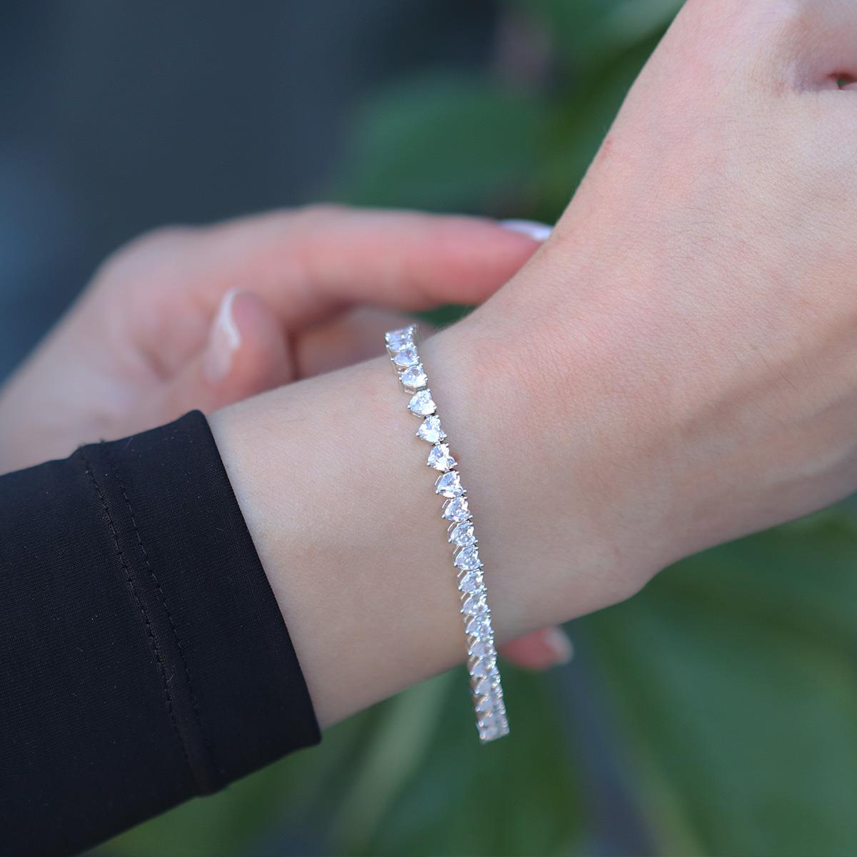 Kalpli Zirkon Taşlı Su Yolu Gümüş Takım