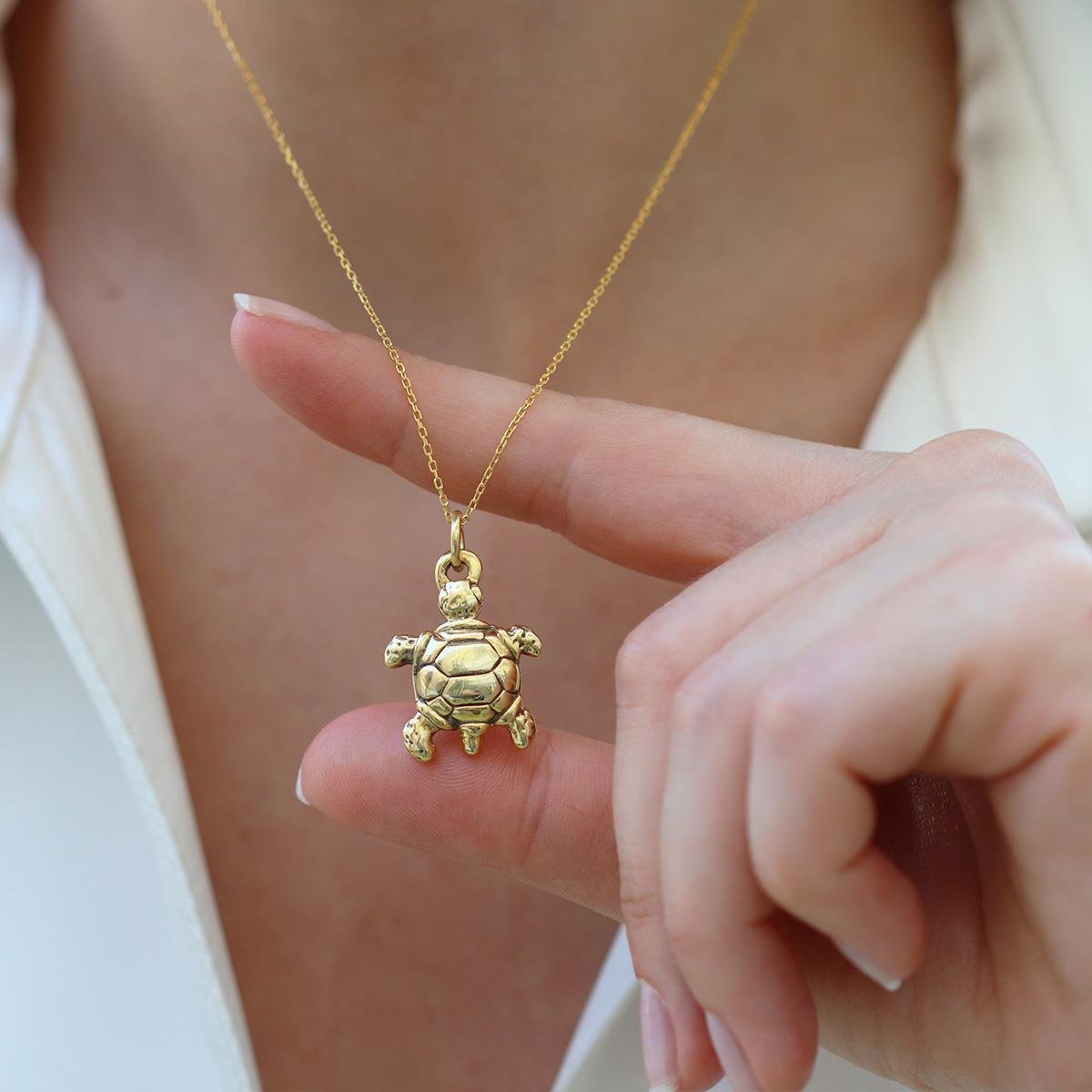 Kaplumbağa Bombeli Gold Gümüş Kolye