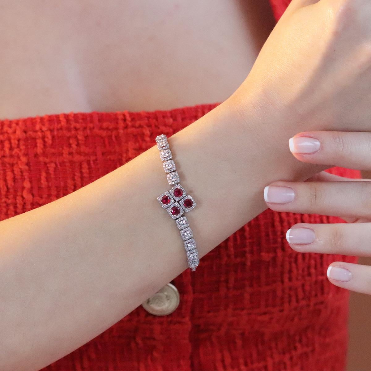 Kare Montür Ruby  Gümüş Set