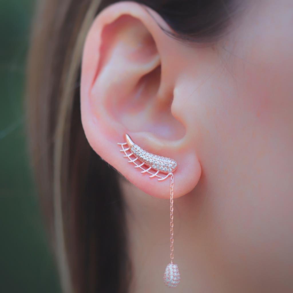 Kulağı Saran Sallantılı Zirkon Taşlı Rose Gold Kaplama Gümüş Küpe