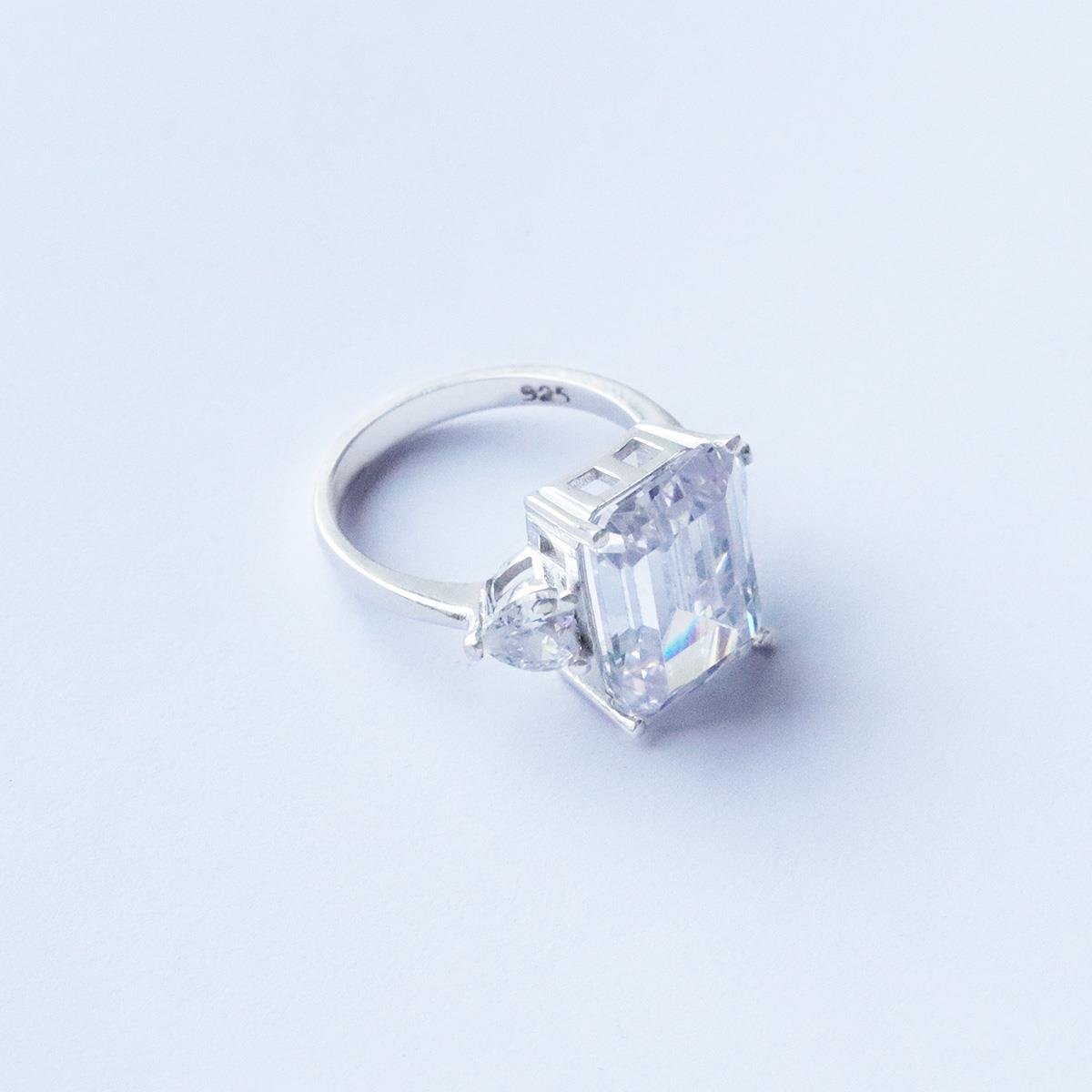 Mega Baget Taşlı STarlight Diamond Gümüş Yüzük