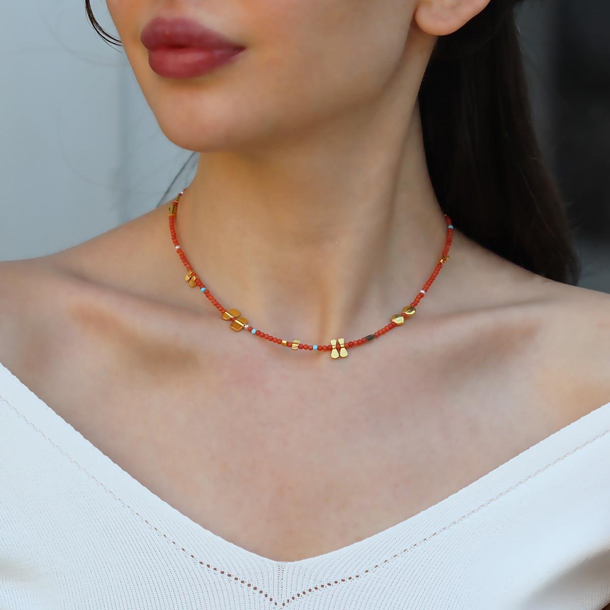 Mercan Taşlı Gold Doğaltaş Gümüş Kolye