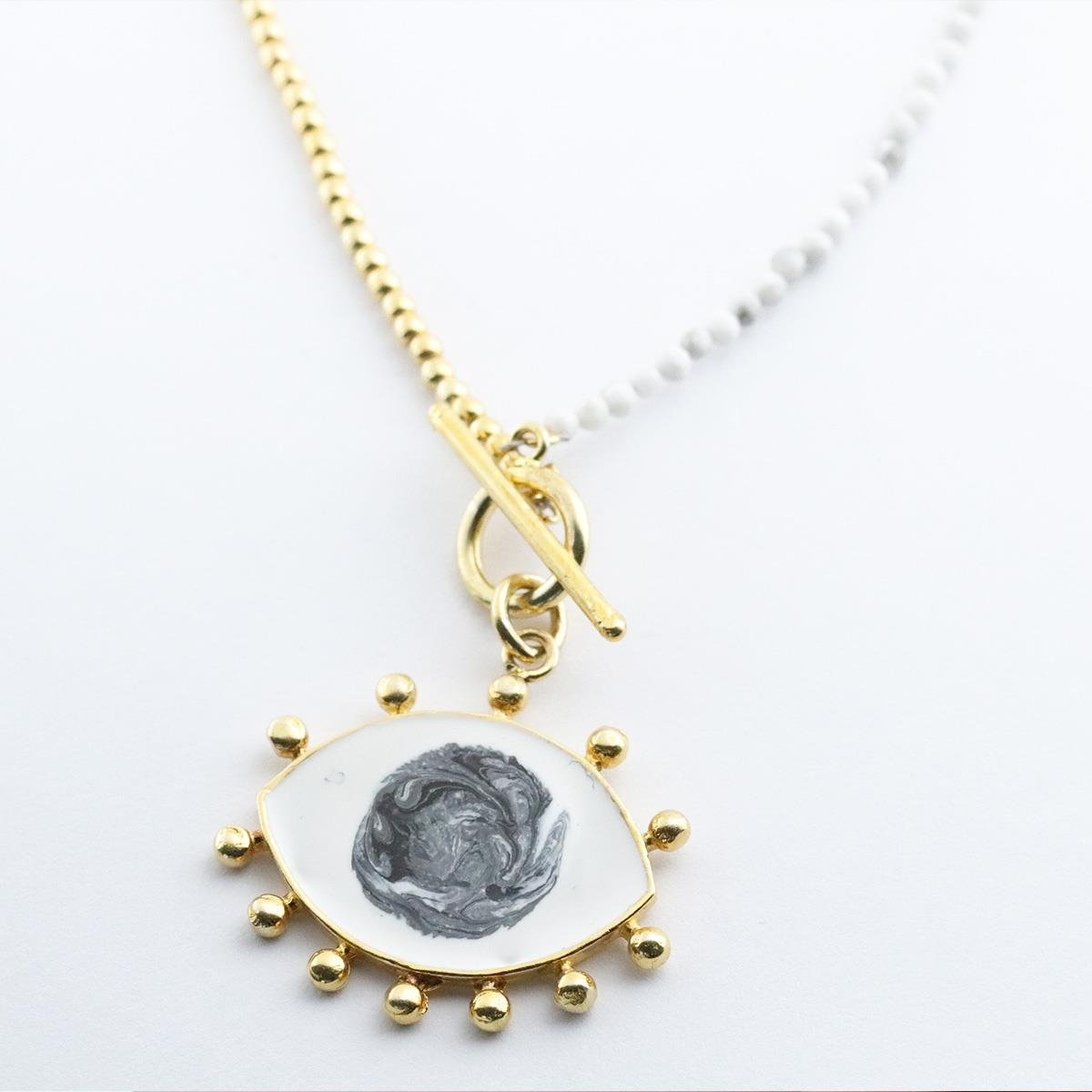 Mine İşli Göz Modeli Gold Kaplama Doğaltaşlı Gümüş Kolye