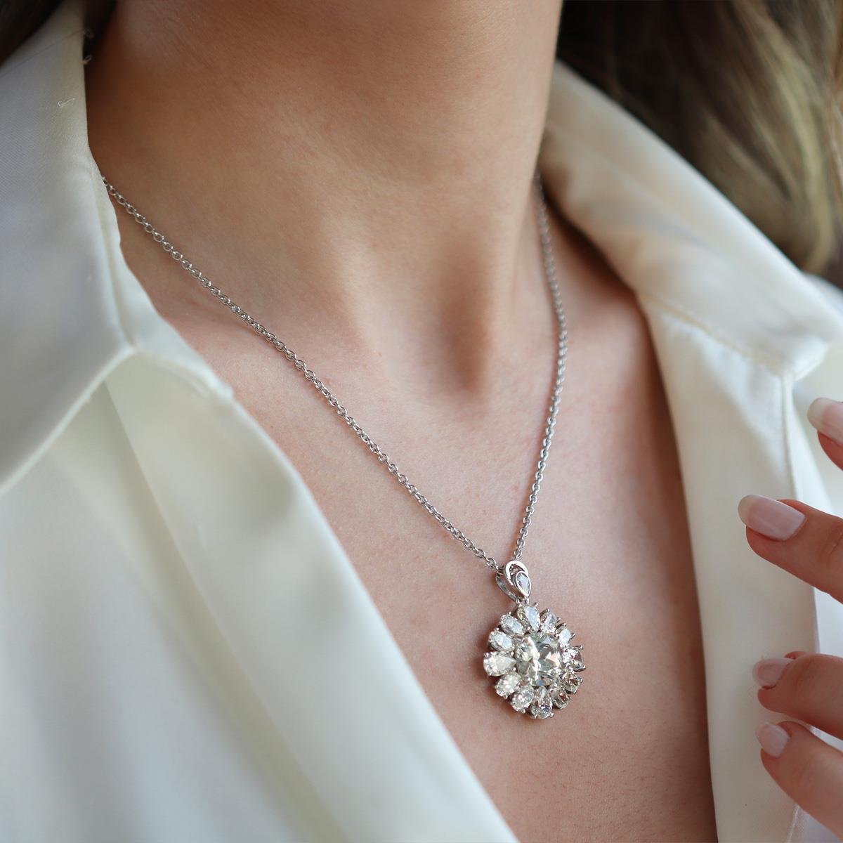 Okyanusun Kalbi Sky Diamond Gümüş Kolye