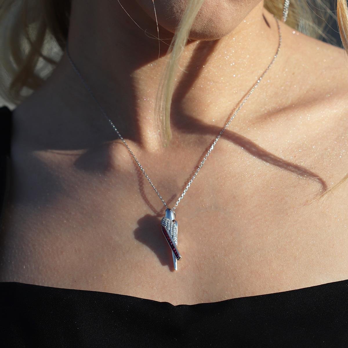 Pembe Baget Taşlı Kuşlu Gümüş Kolye