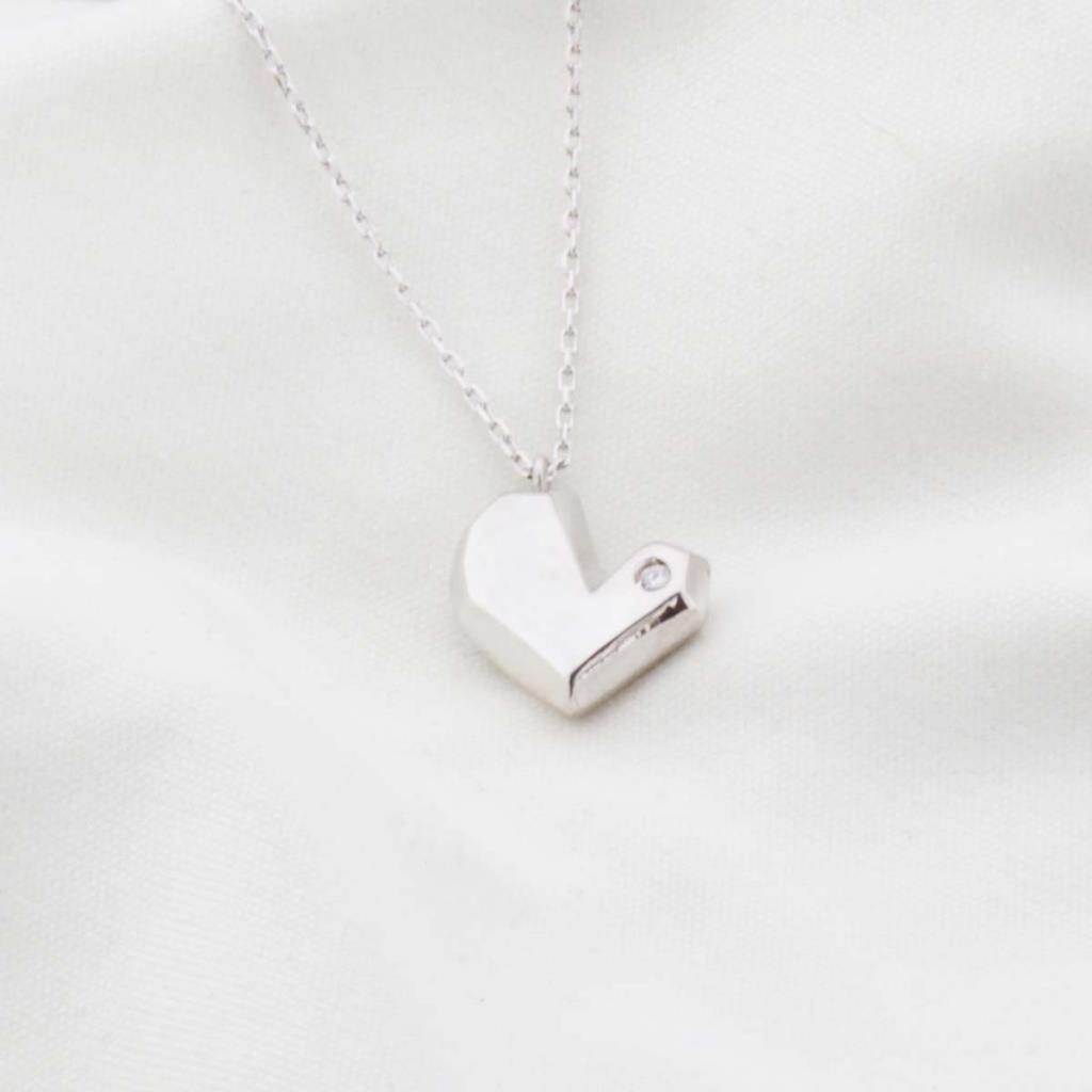 Pırlanta Taş Kalp 0.02 CT Rodyum Micron Kaplama Gümüş Kolye