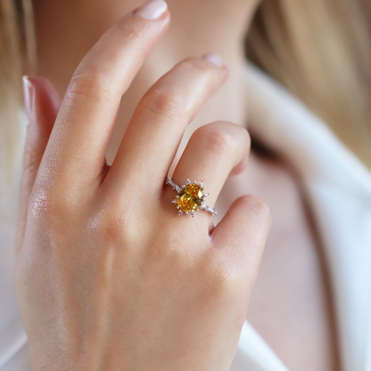 Sitrin Taşlı Elips Lotus Çiçeği Gümüş Yüzük