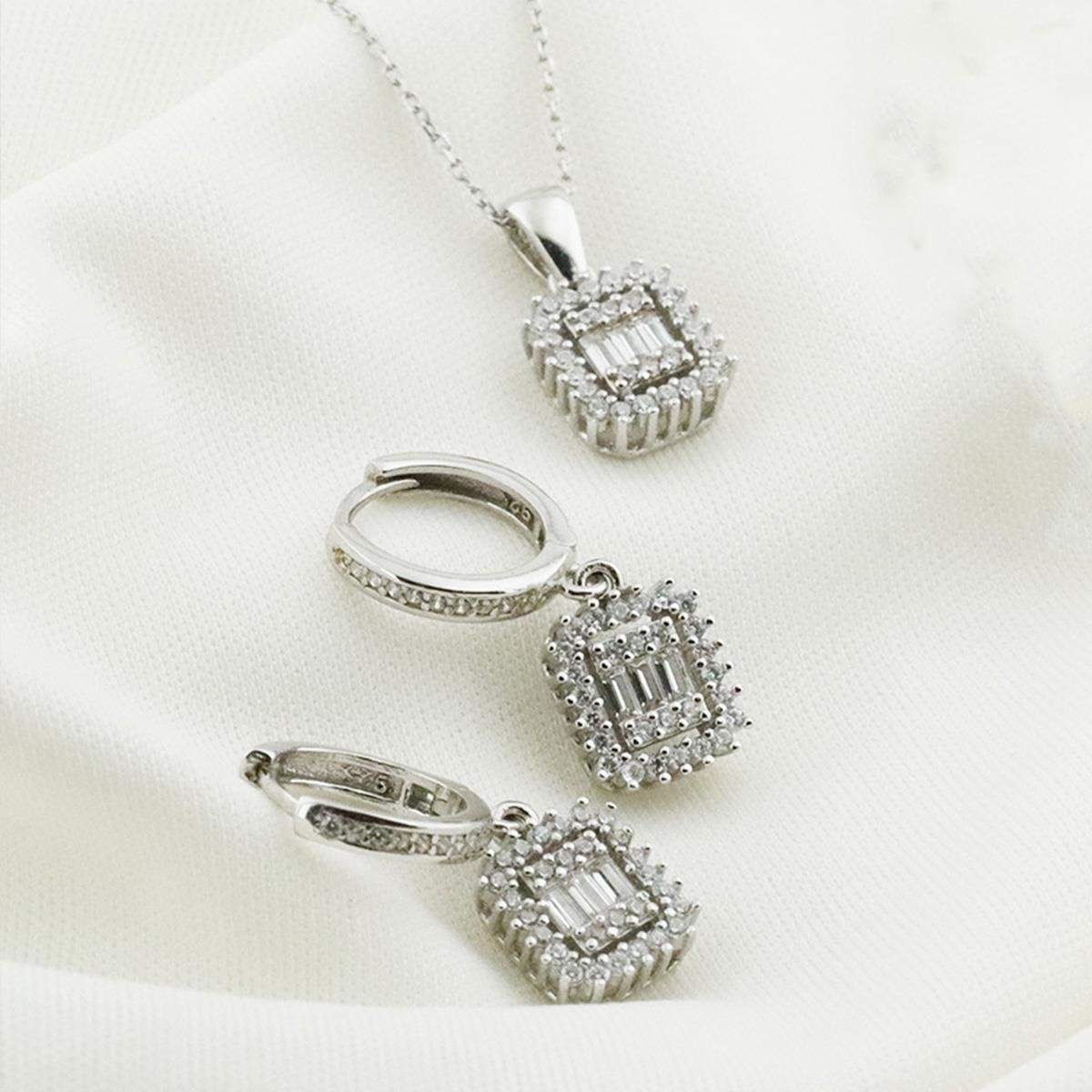 Starlight Diamond Baget Kesim Takım