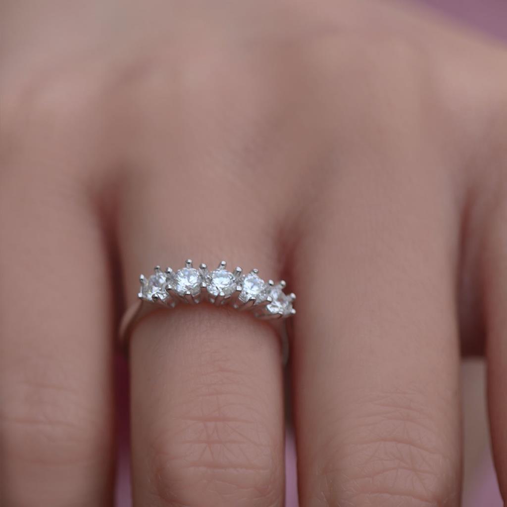 Taç Model 6 Tırnaklı Starlight Diamond 925 Ayar Gümüş Yüzük