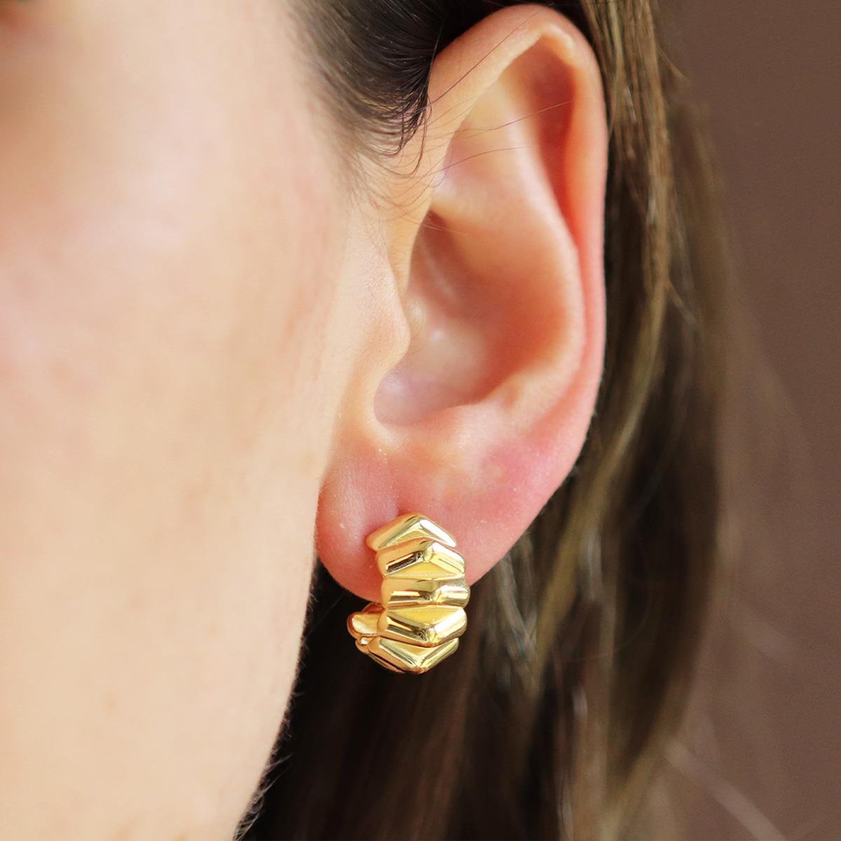 Trend Bombeli Gümüş Küpe