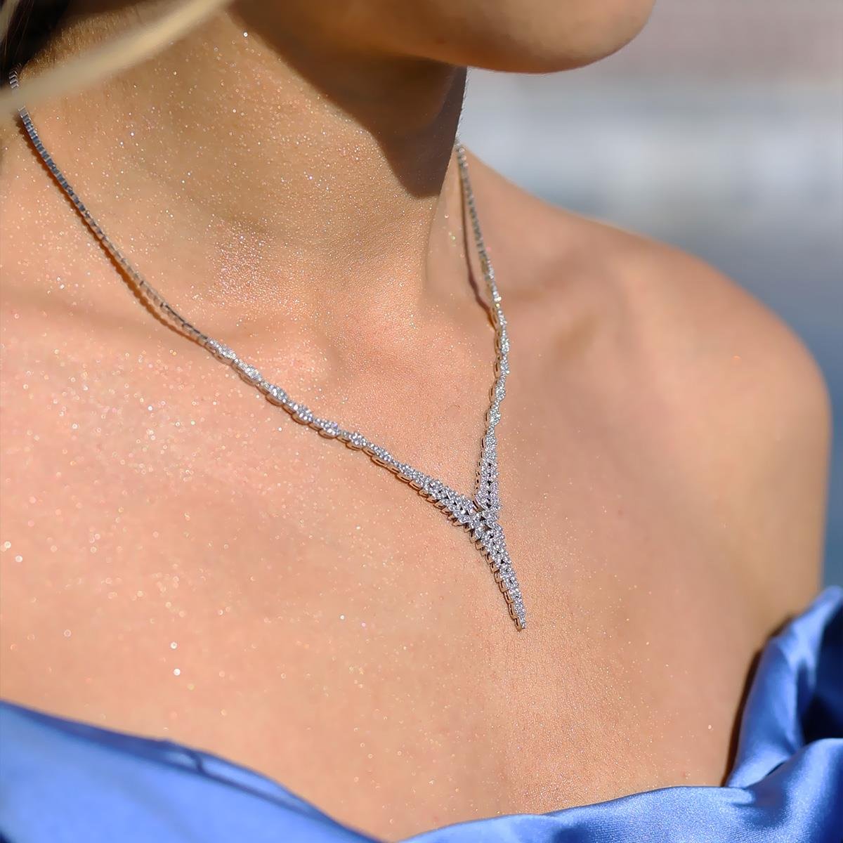 Yaprak Modeli Taşlı Starlight Diamond Gümüş Set