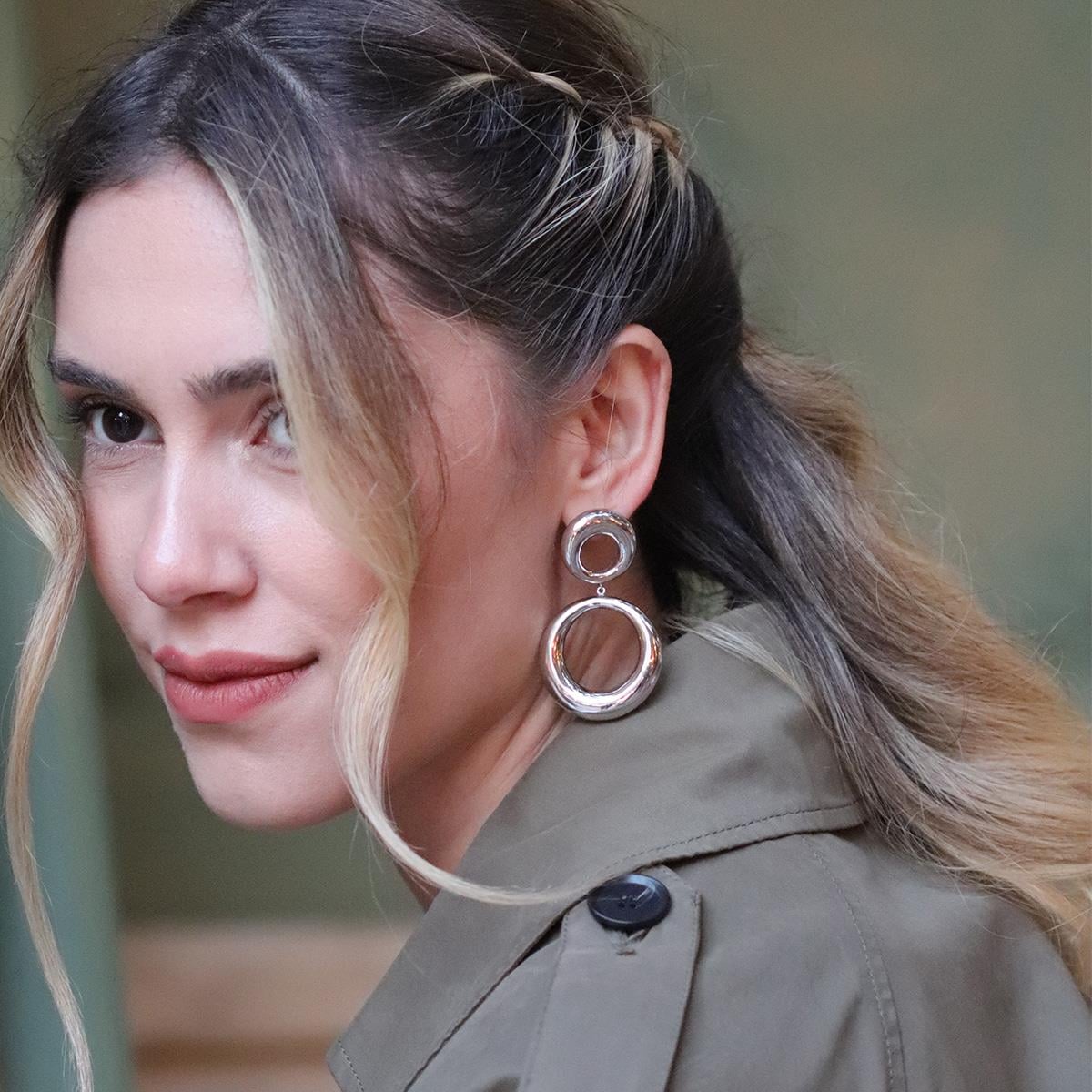 Yuvarlak Bombeli Gümüş Küpe