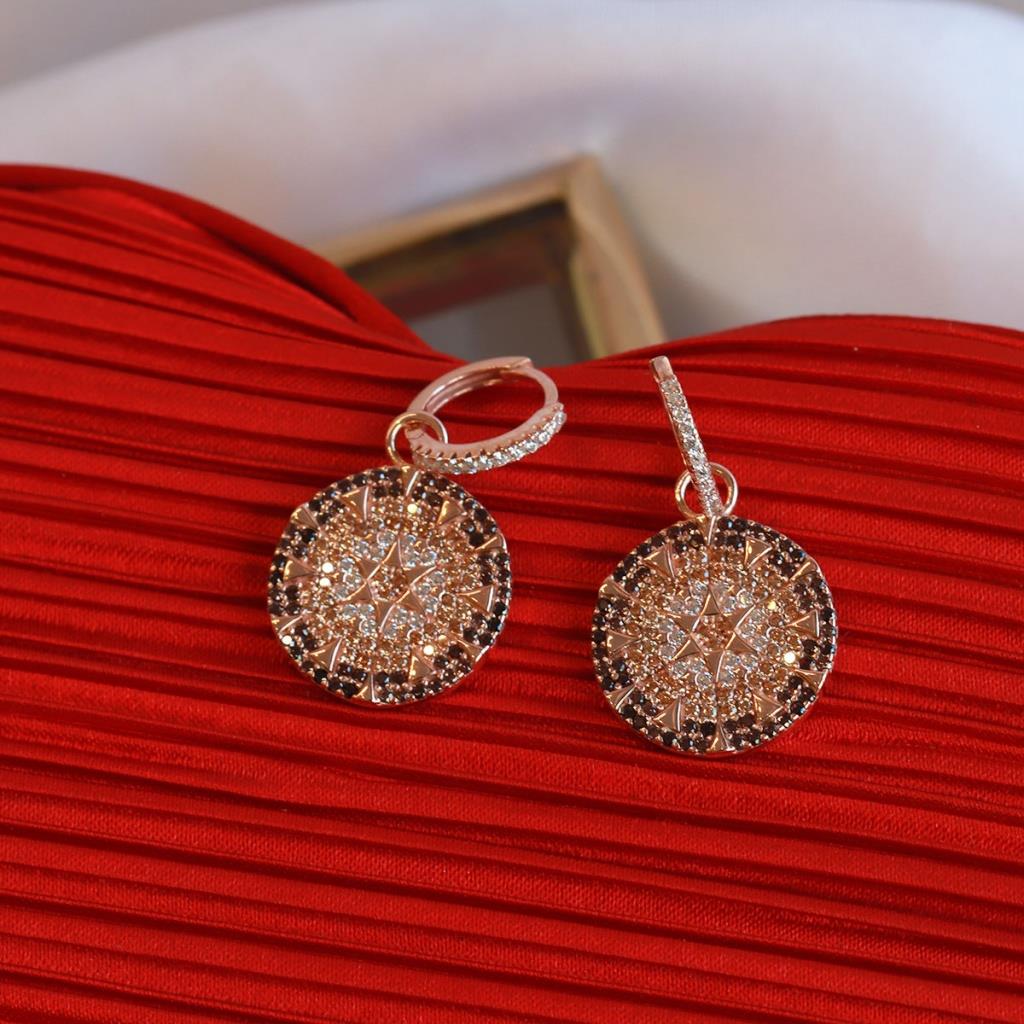 Zirkon Taşlı Apm Monaco Modeli Klasik Desen Rose Gold Gümüş Küpe