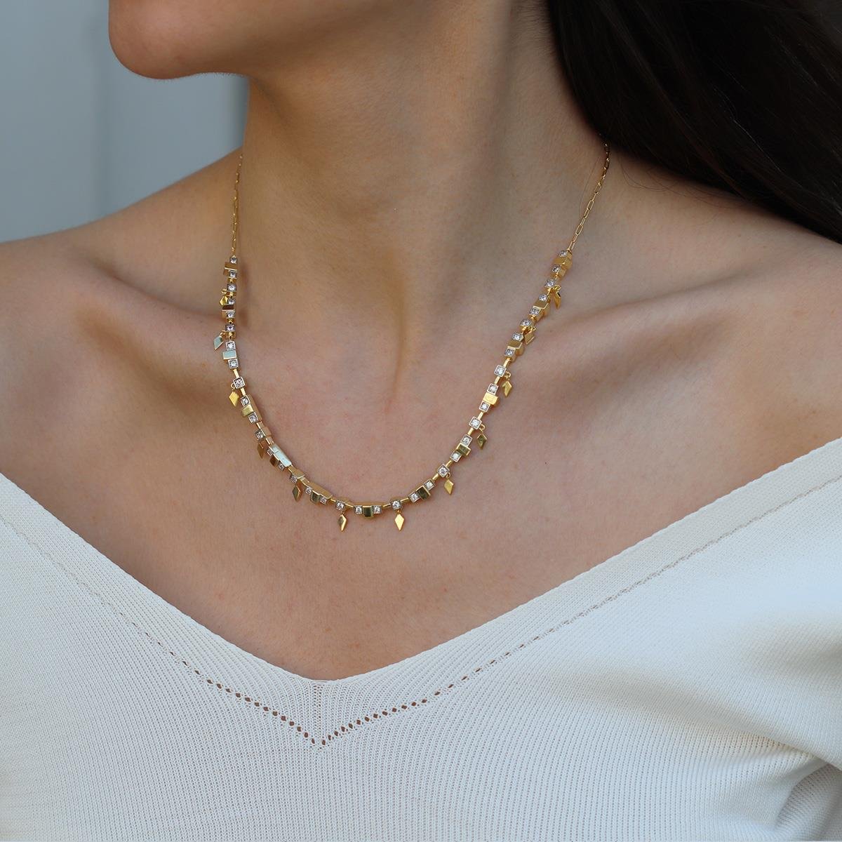 Zirkon Taşlı Küp Trend Gold Gümüş Kolye