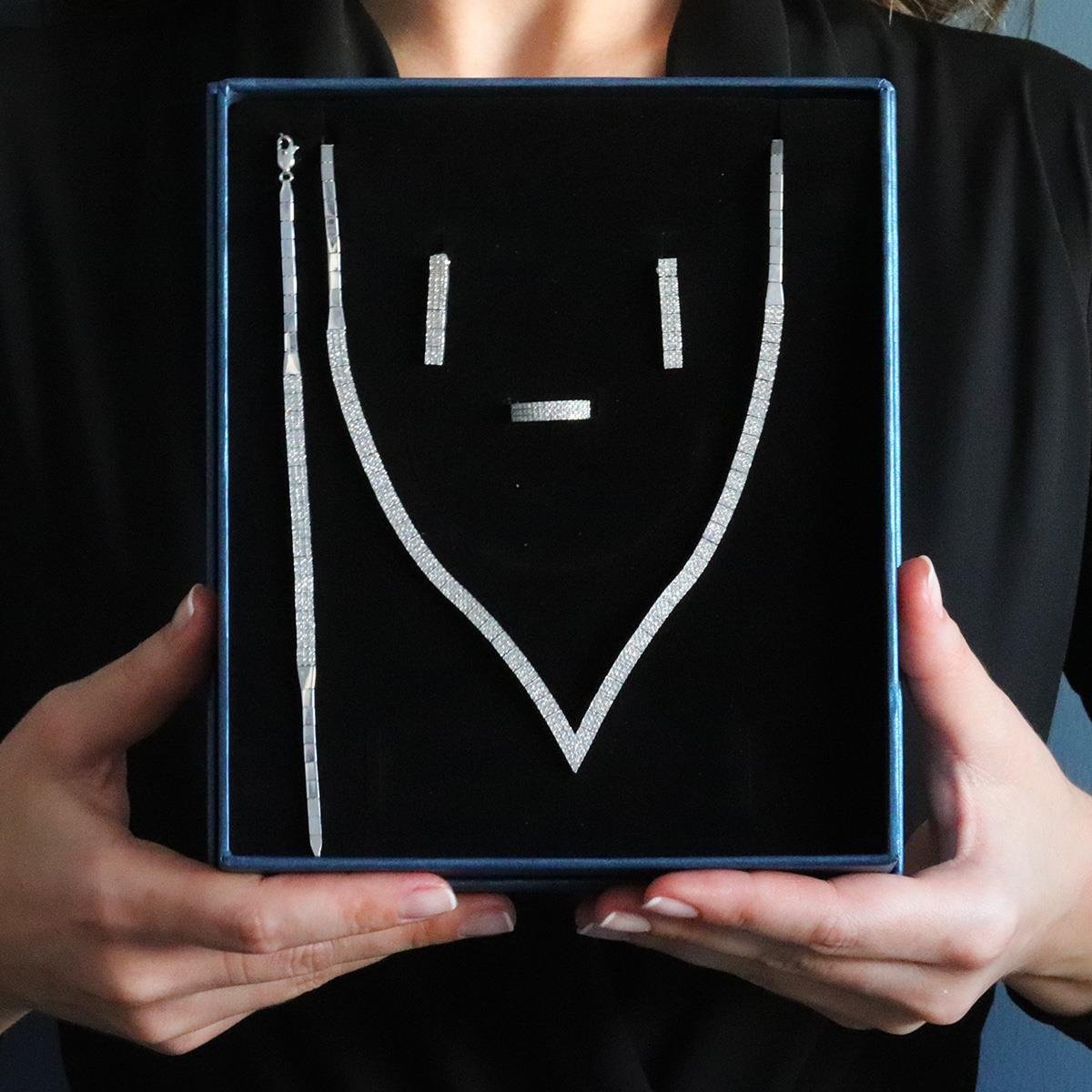 Zirkon Taşlı Su Yolu 925 Ayar Gümüş Set 