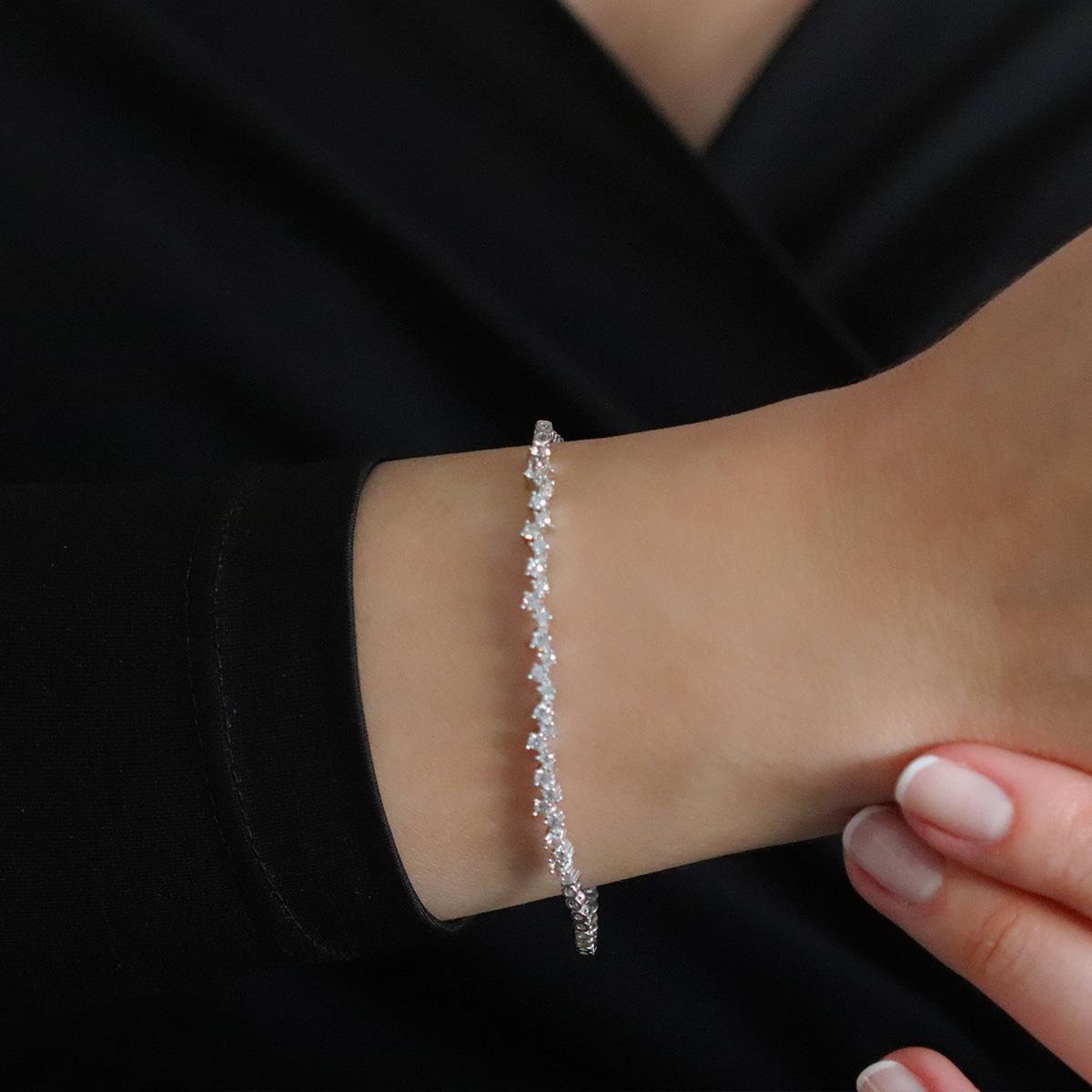 Zirkon Taşlı Zarif 925 Ayar Gümüş Set 