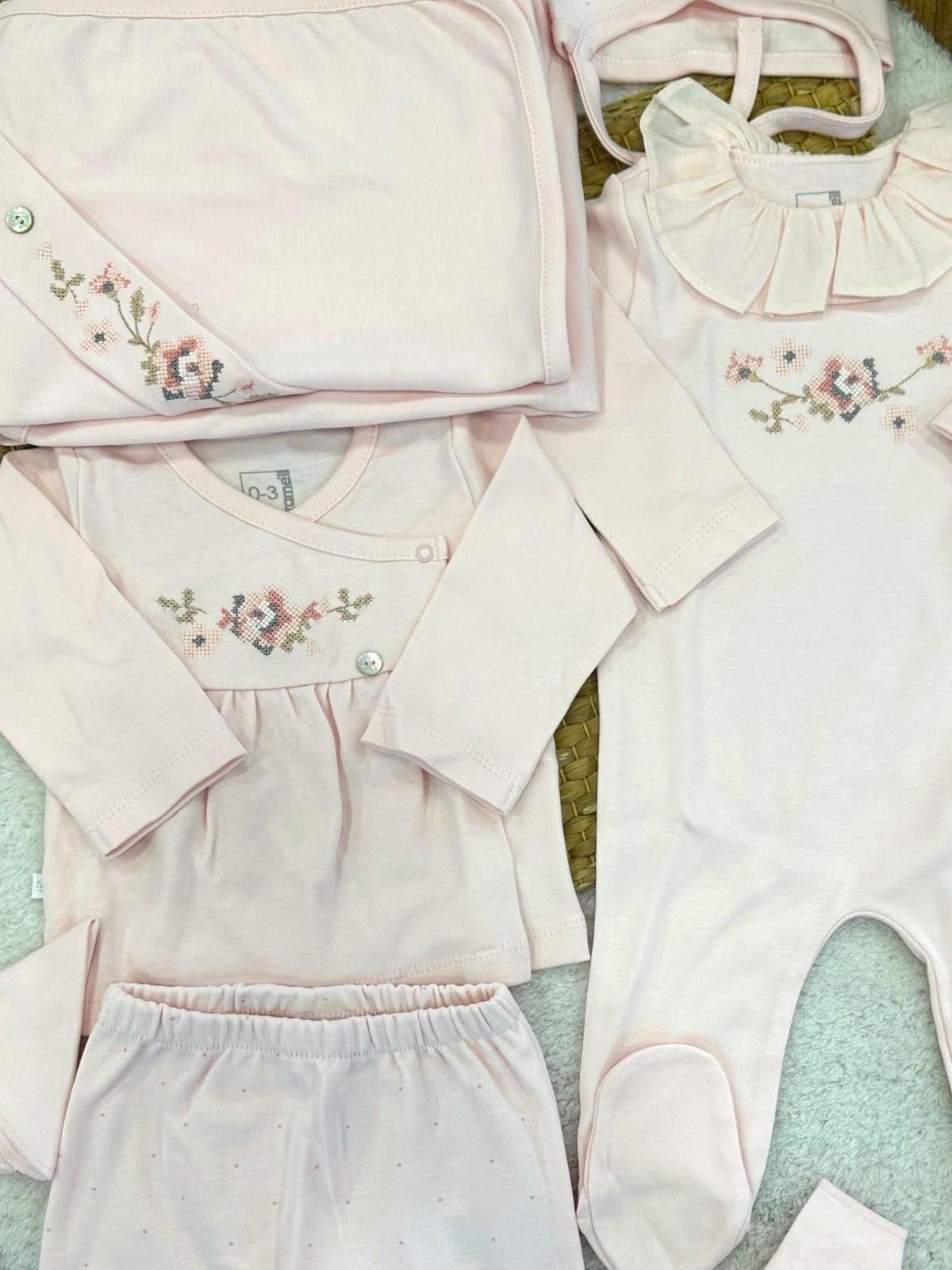 Kız Bebek Hastane Çıkışı & Zıbın Set