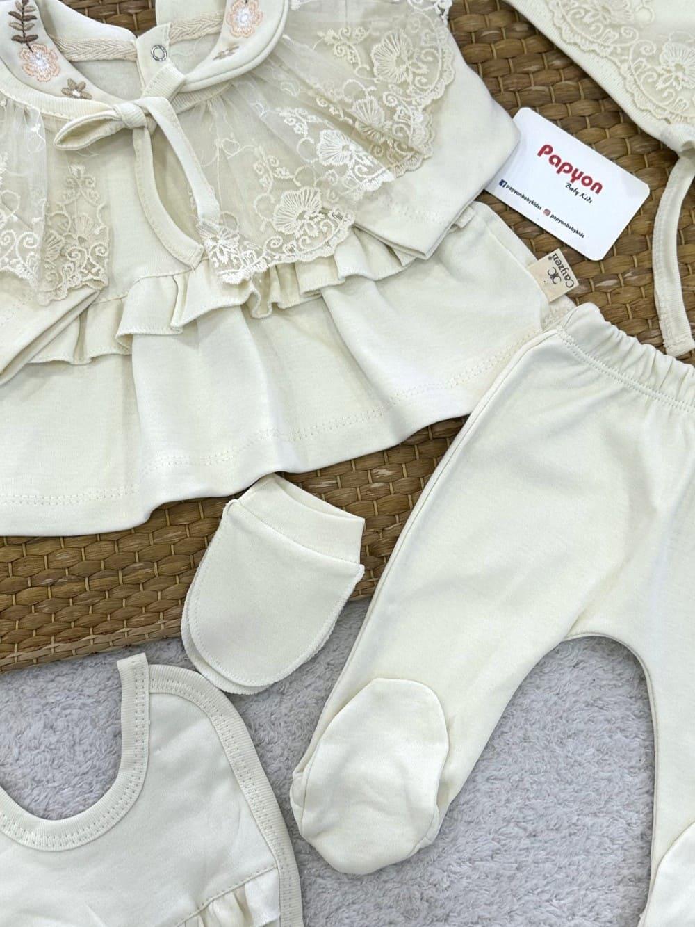 Kız Bebek Hastane Çıkışı & Zıbın Set