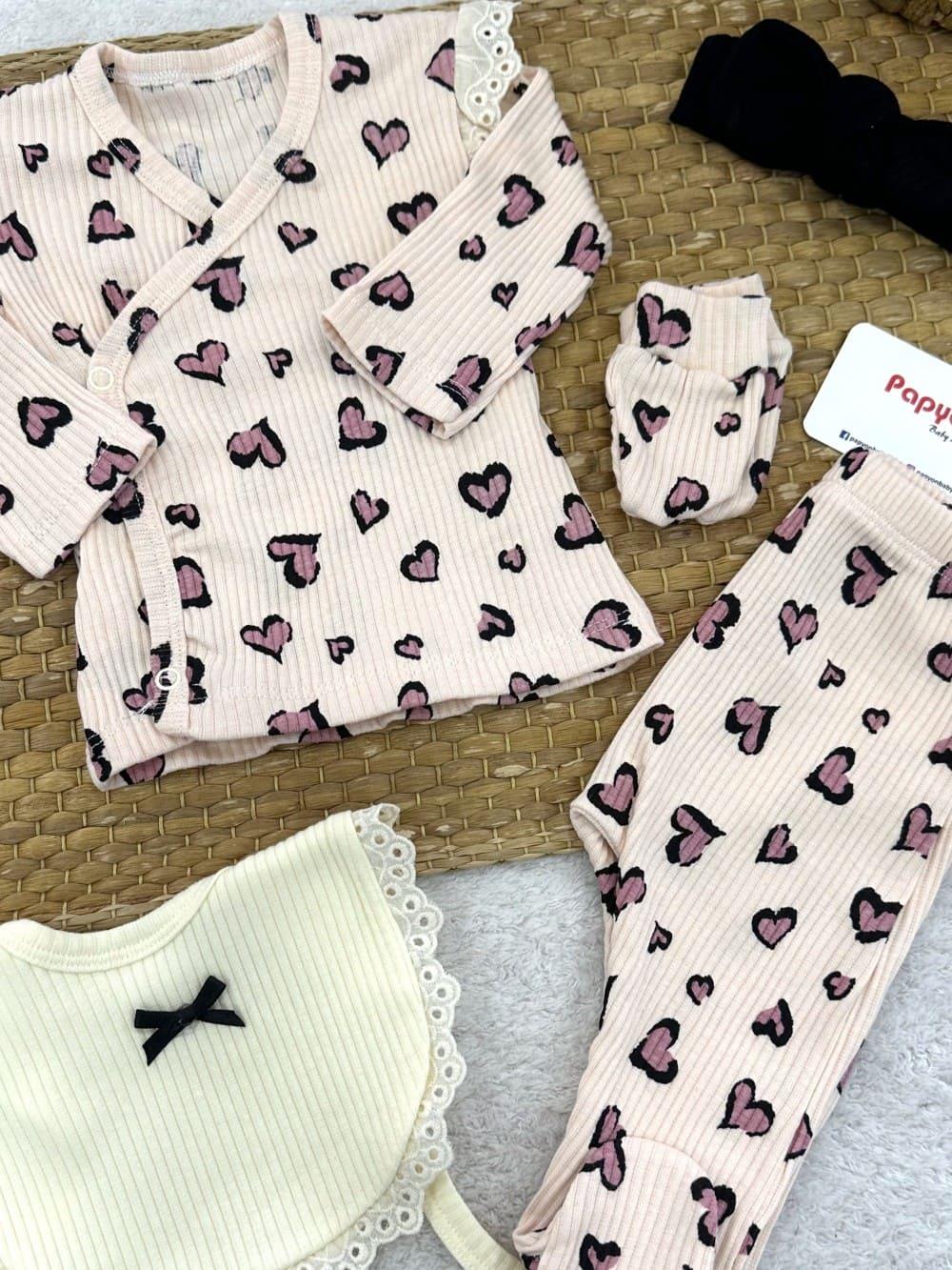 Kız Bebek Hastane Çıkışı & Zıbın Set