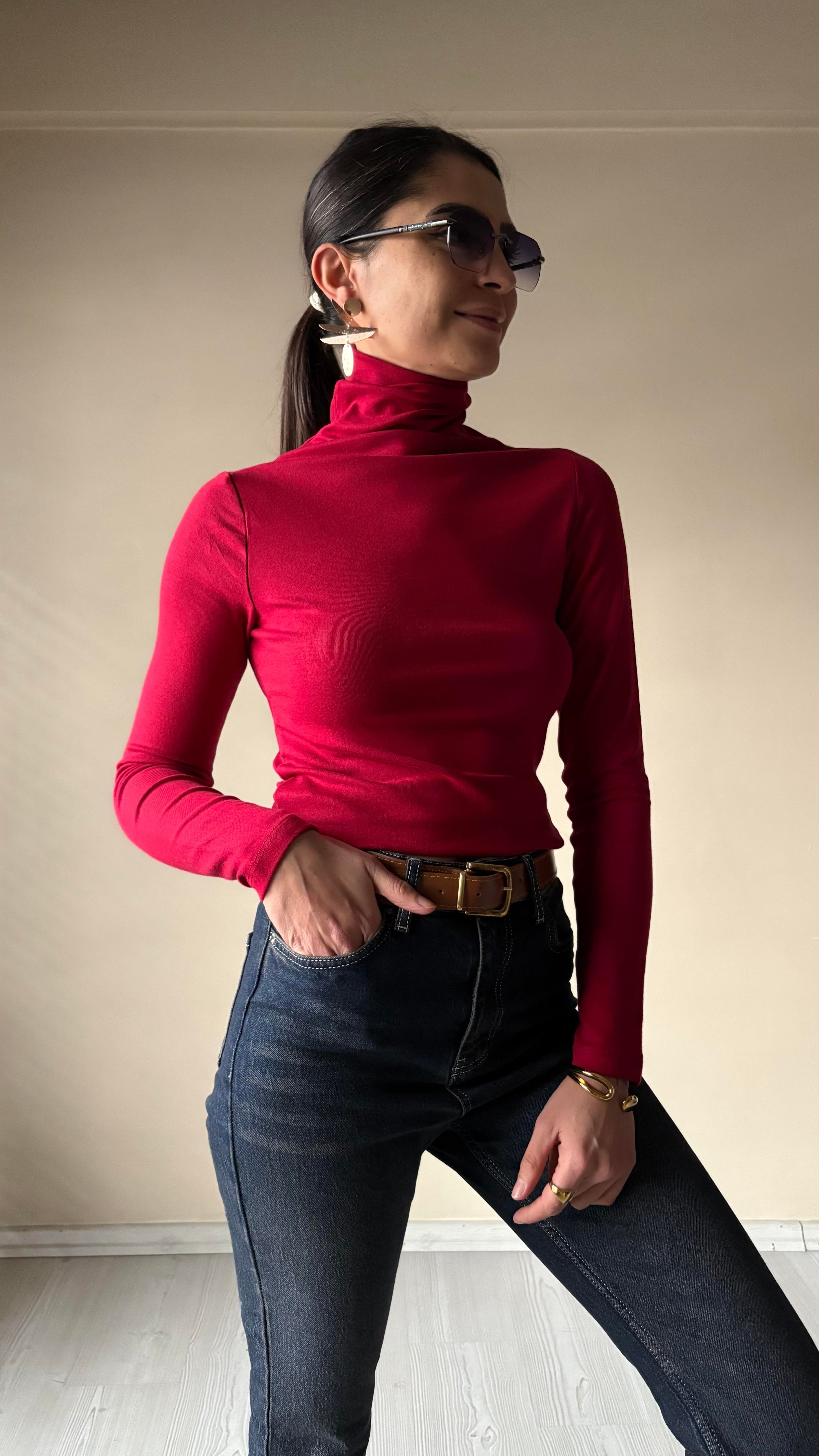 Boğazlı Pamuk Likralı Body