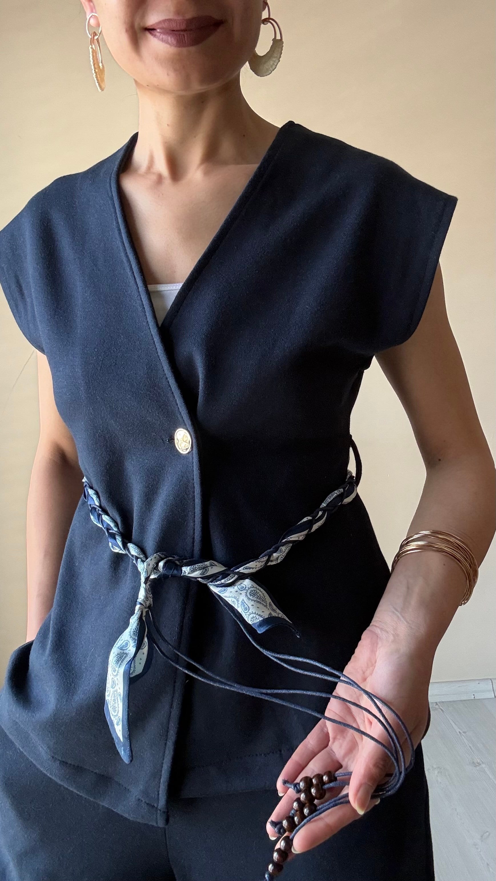 Denim Efekt Aksesuarlı Yelek Pantolon Takım