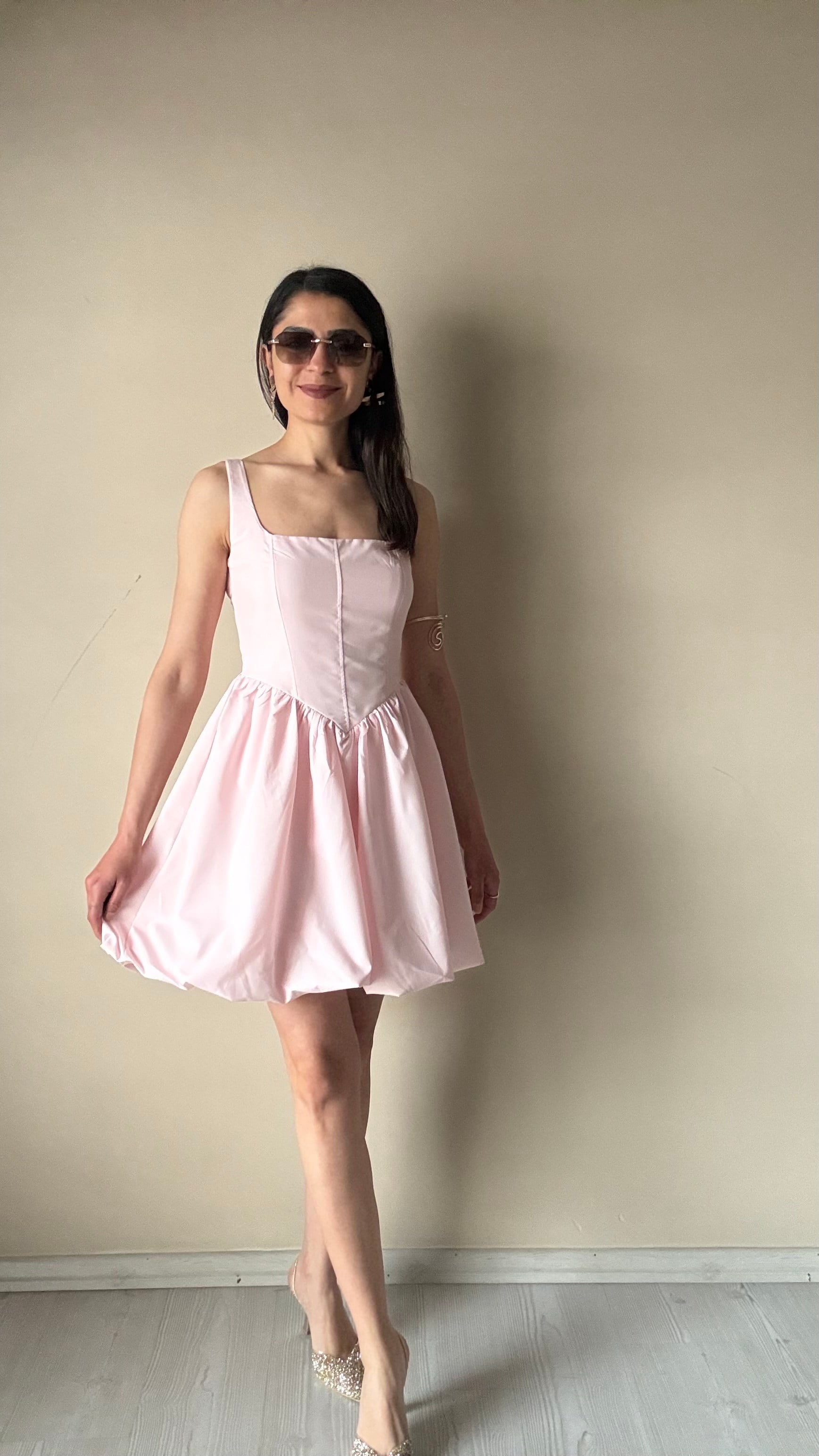 Eteği Balon Pembe Elbise 
