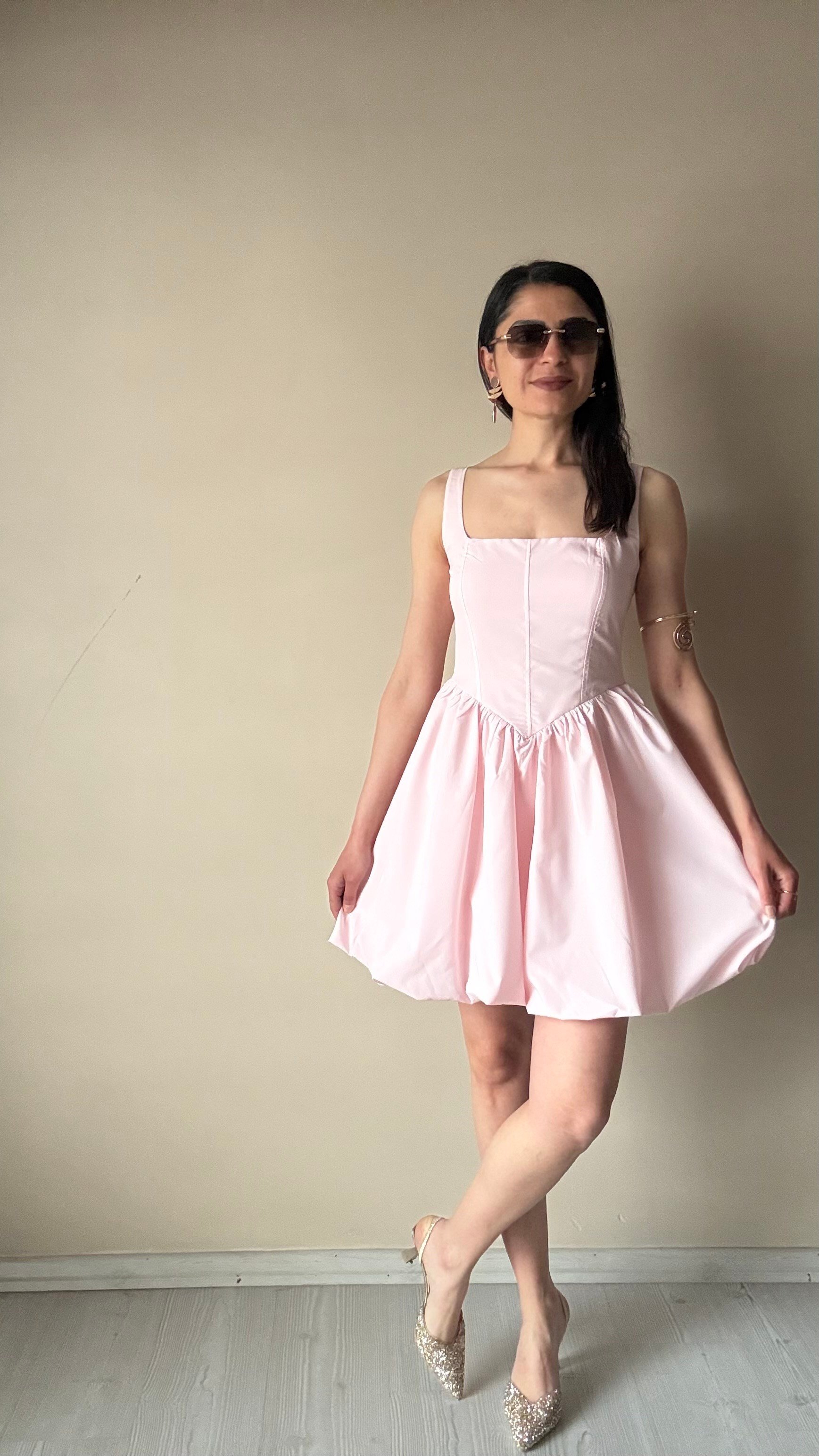Eteği Balon Pembe Elbise 