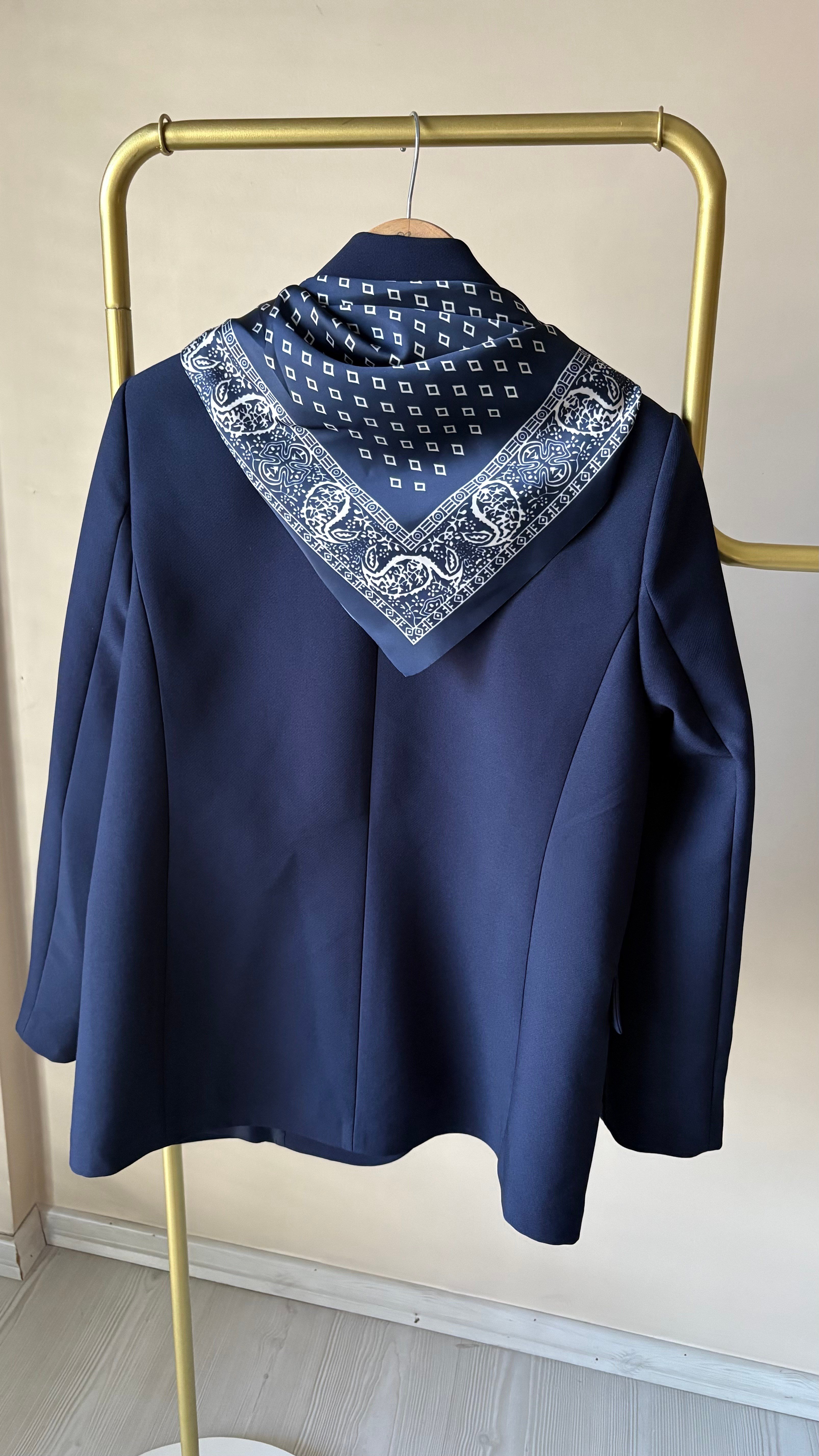 Fular Detay Lacivert Blazer Ceket
