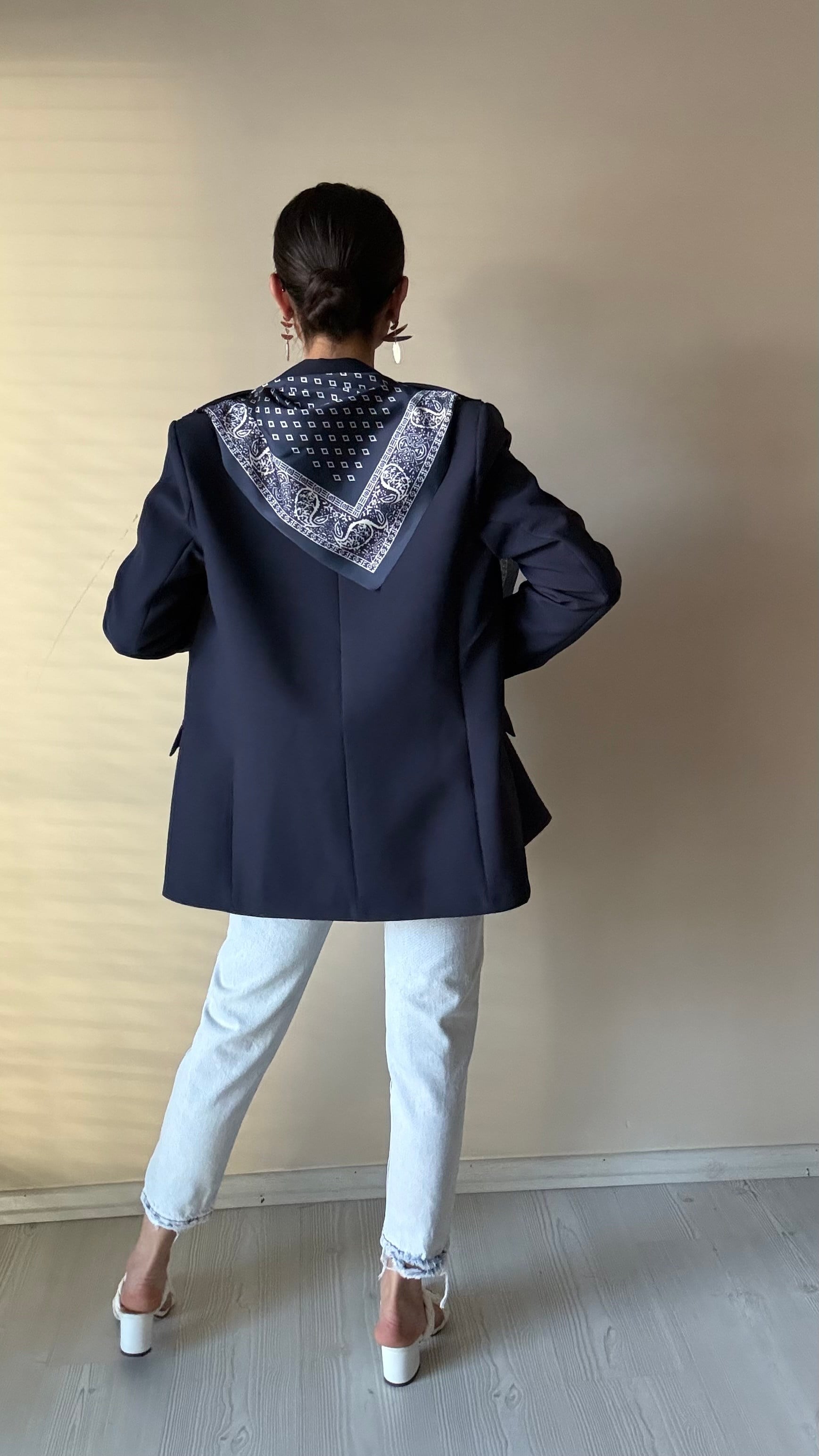 Fular Detay Lacivert Blazer Ceket