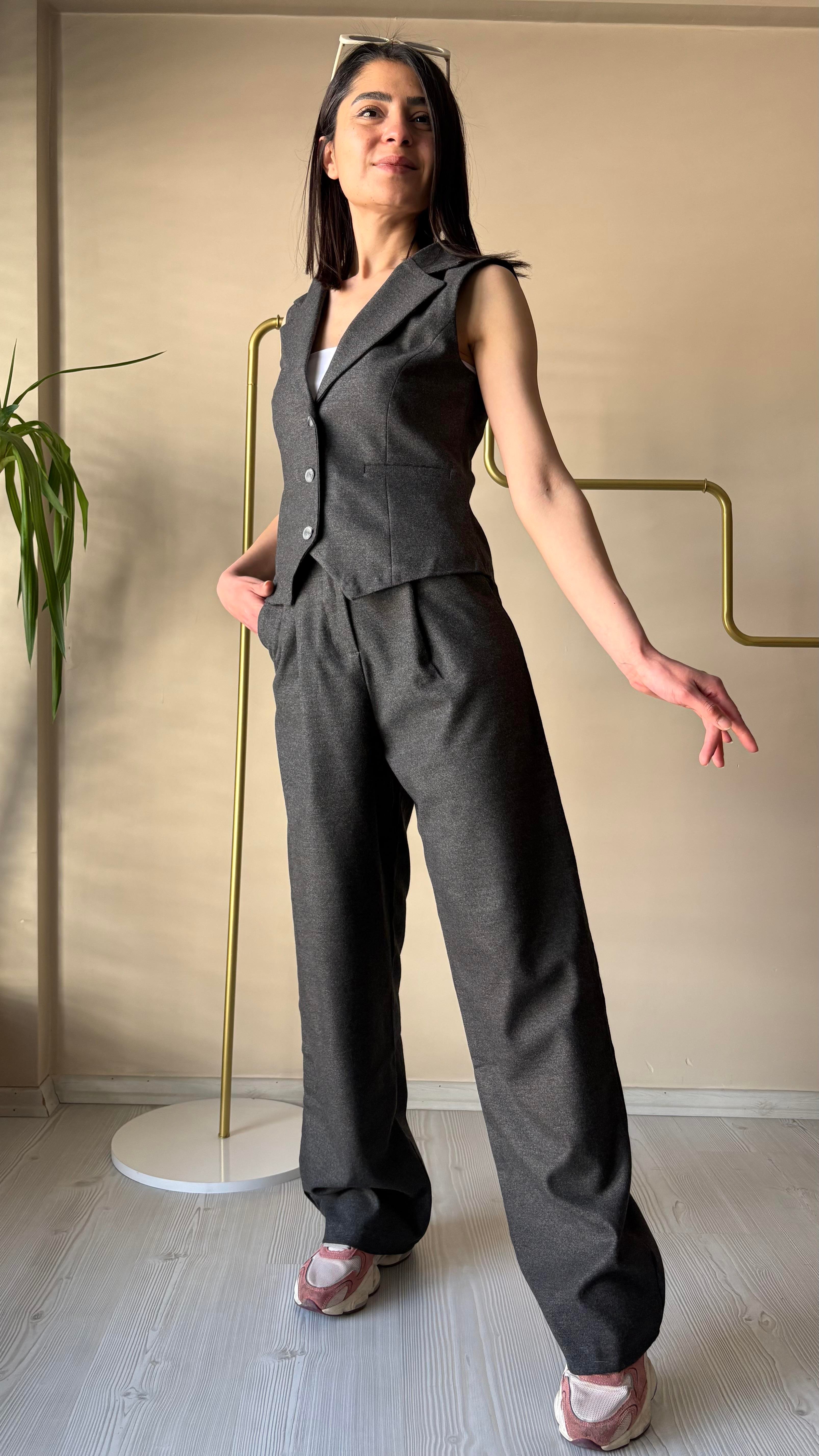 Füme Yelekli Takım