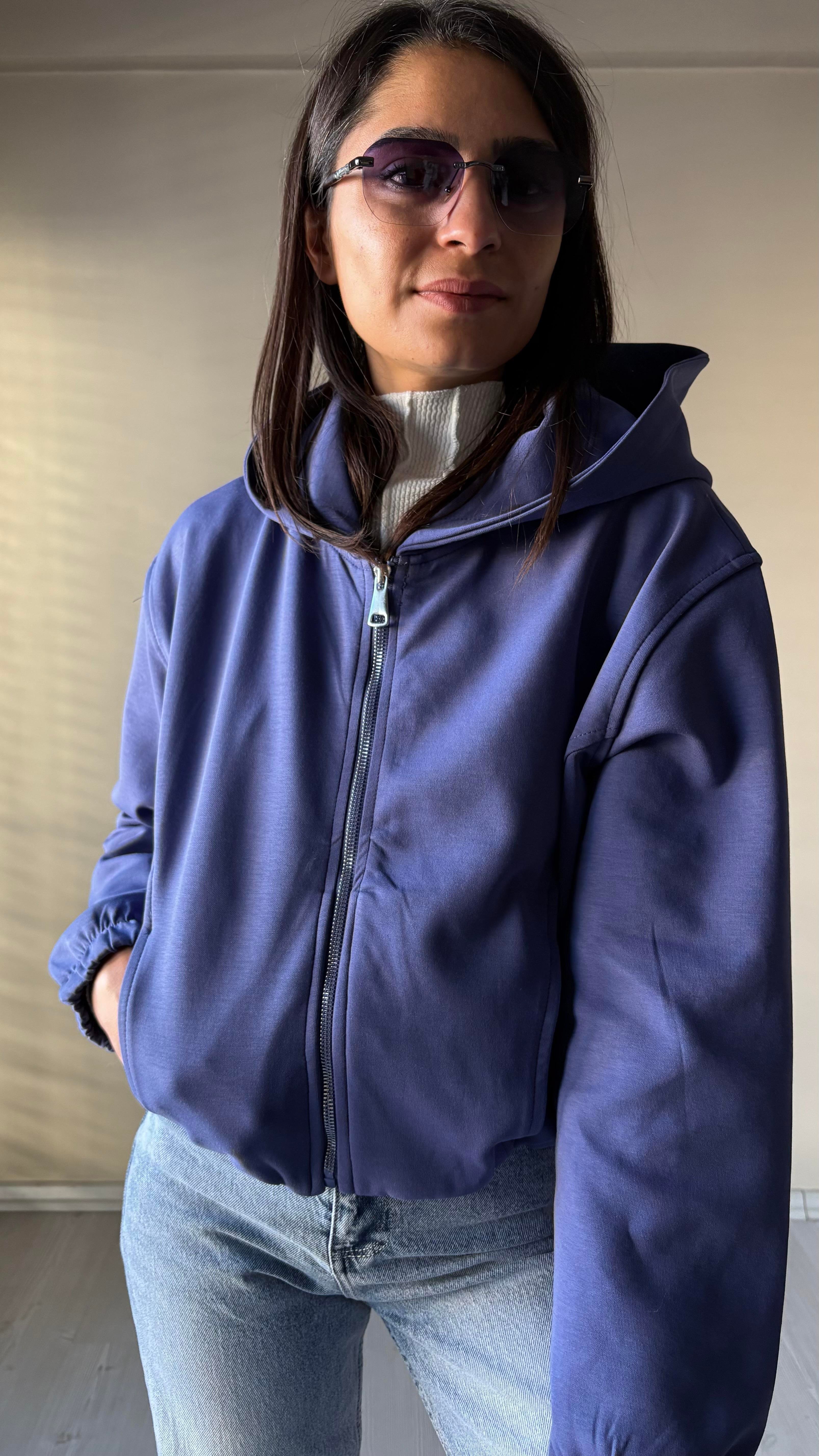 Mavi kapşonlu  sweat ceket