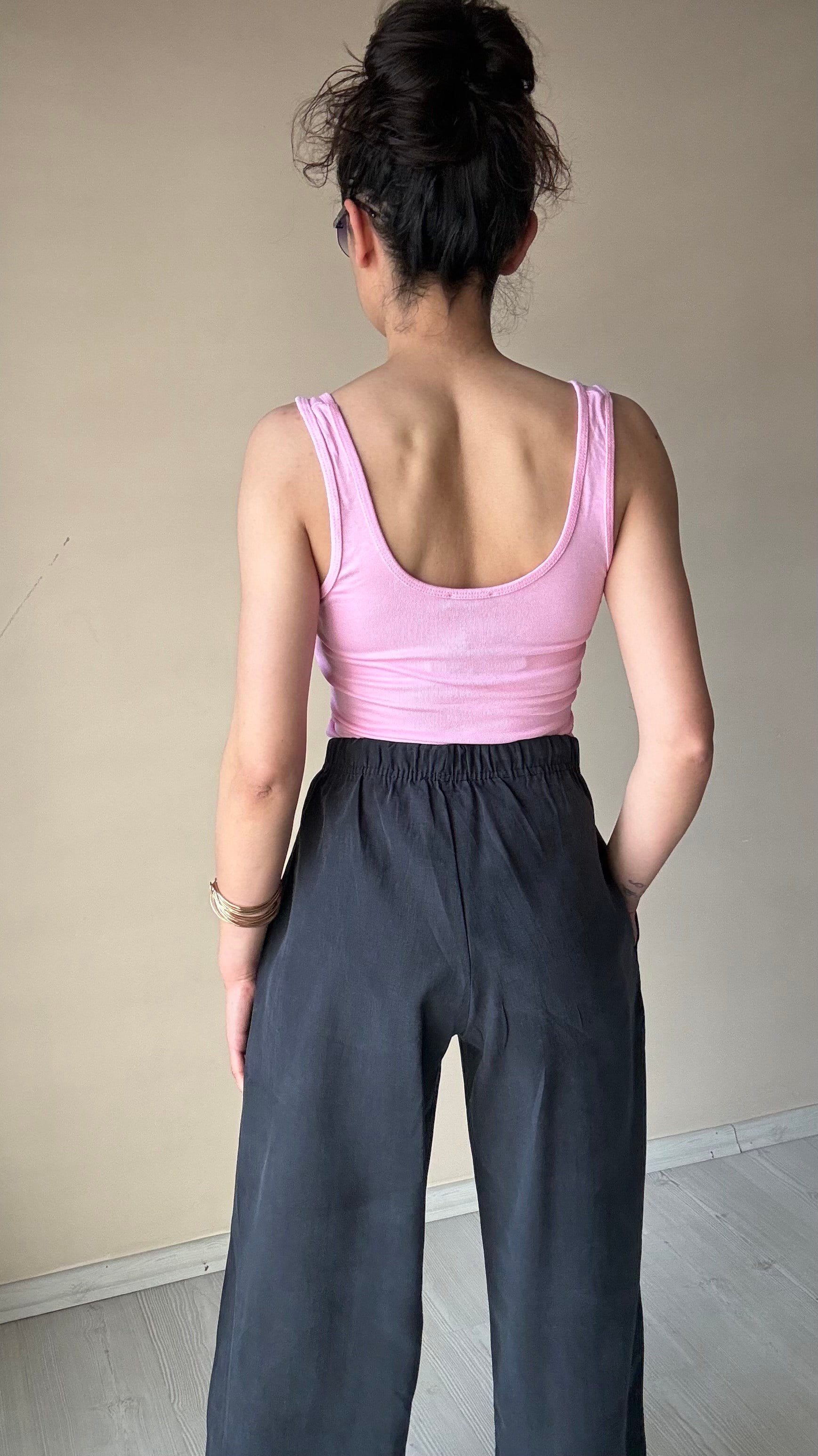 MD Düğme Detay Kolsuz Likralı Body