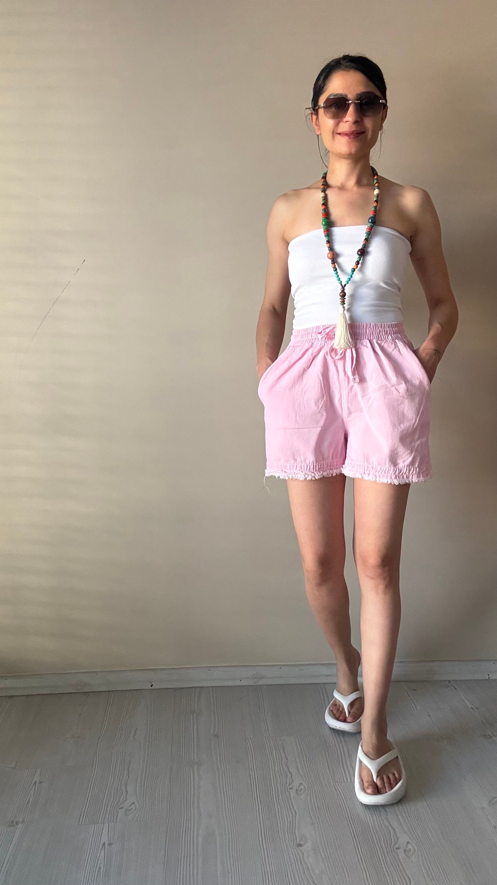 Pembe Gabardin Şort 