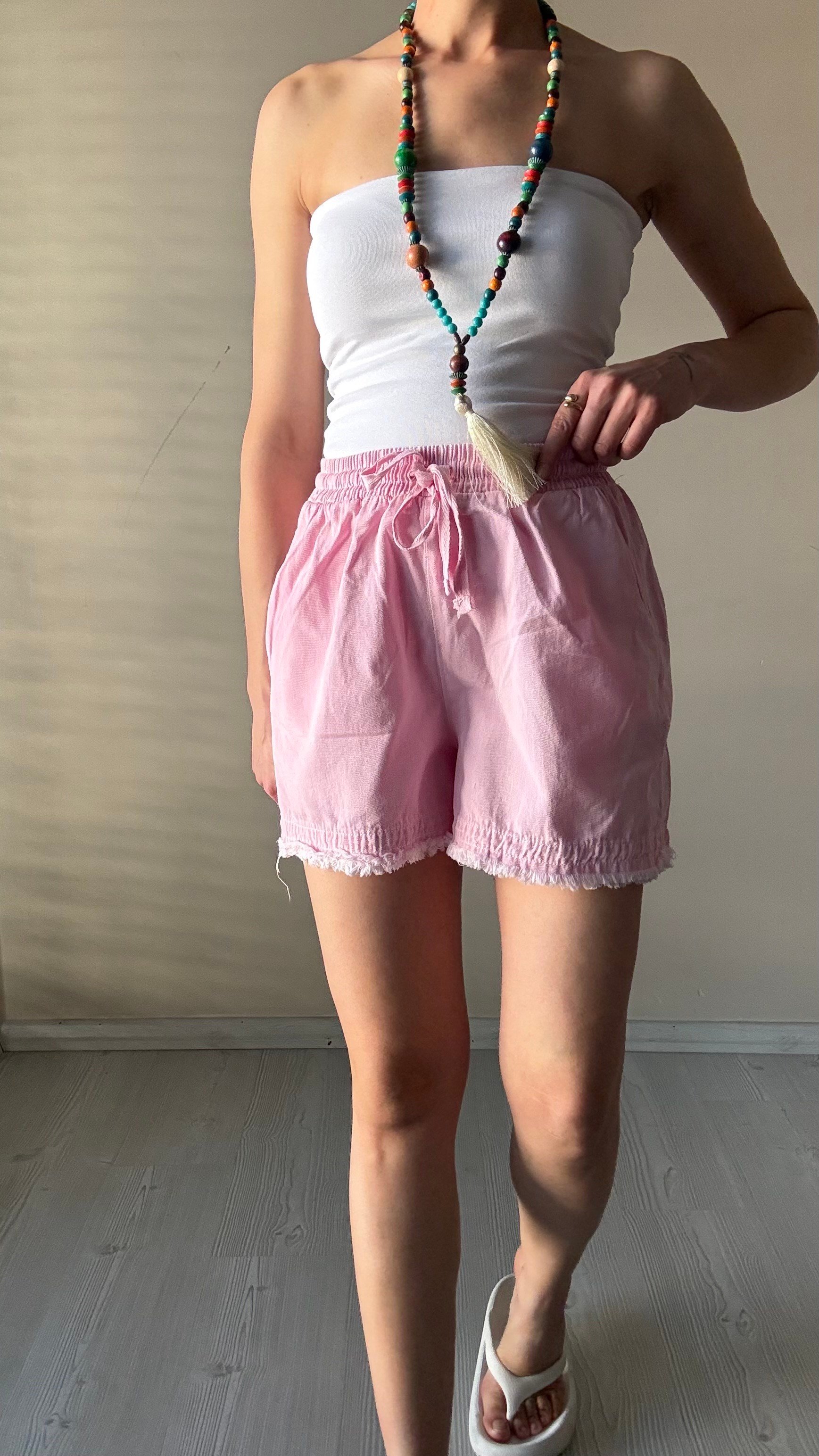 Pembe Gabardin Şort 