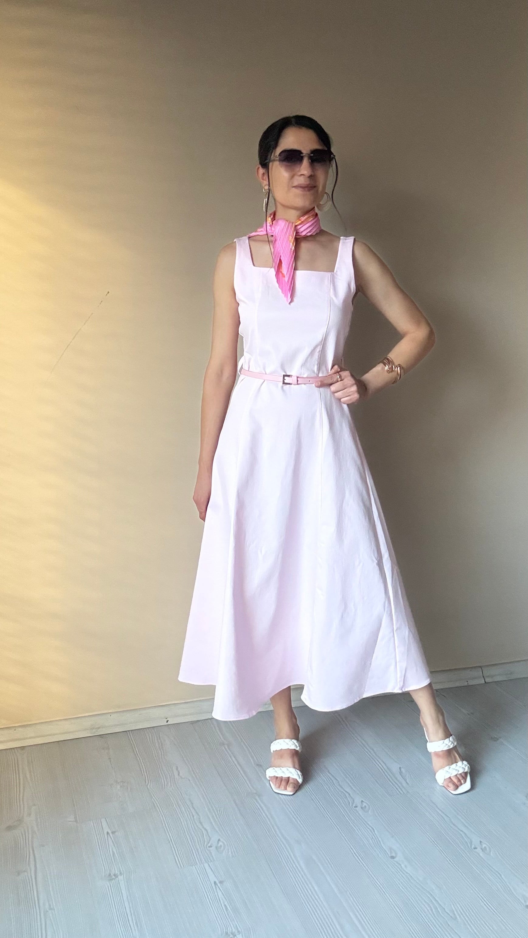 Pembe Kemerli Midi Elbise
