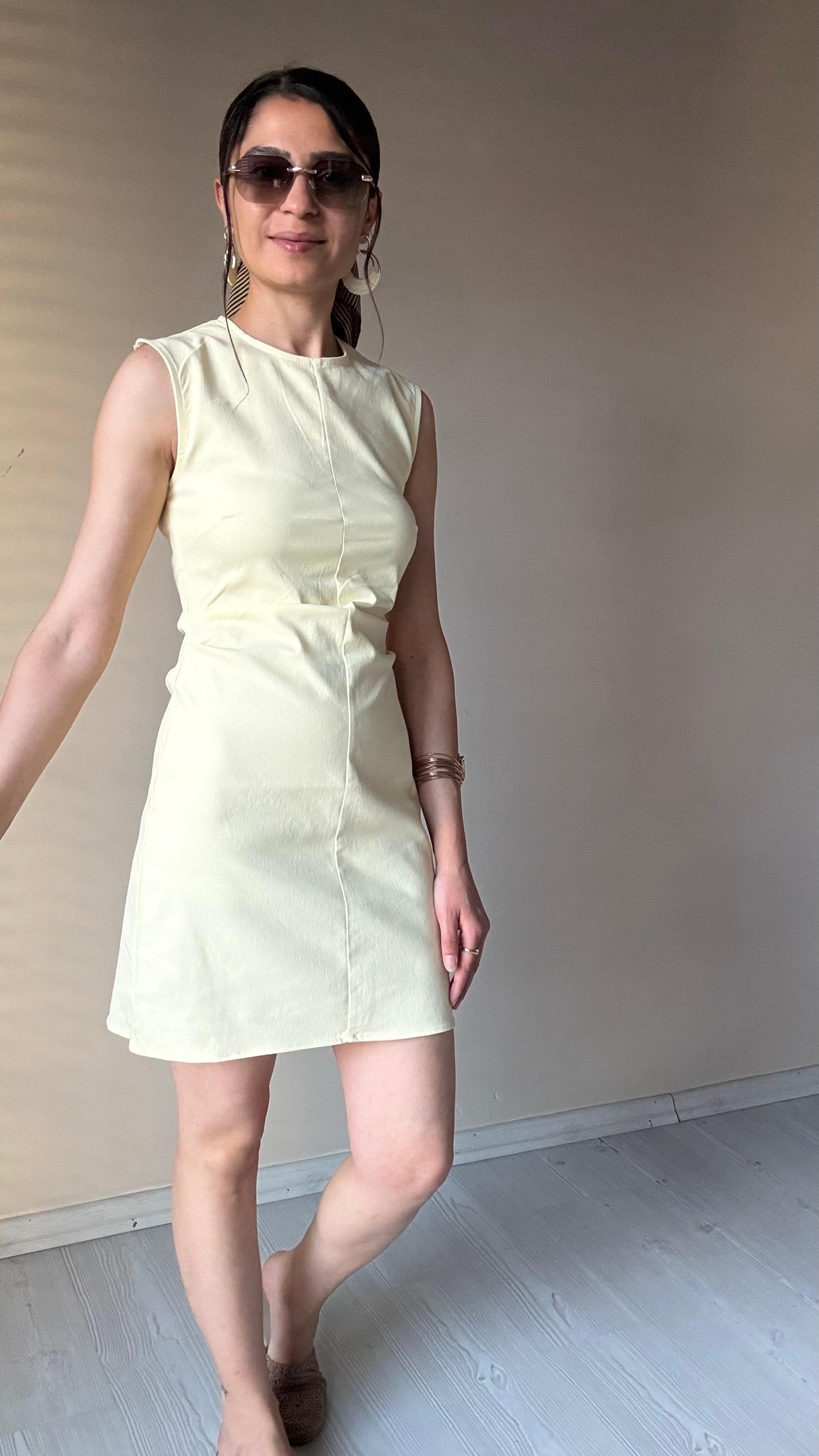 Sarı Likralı Elbise