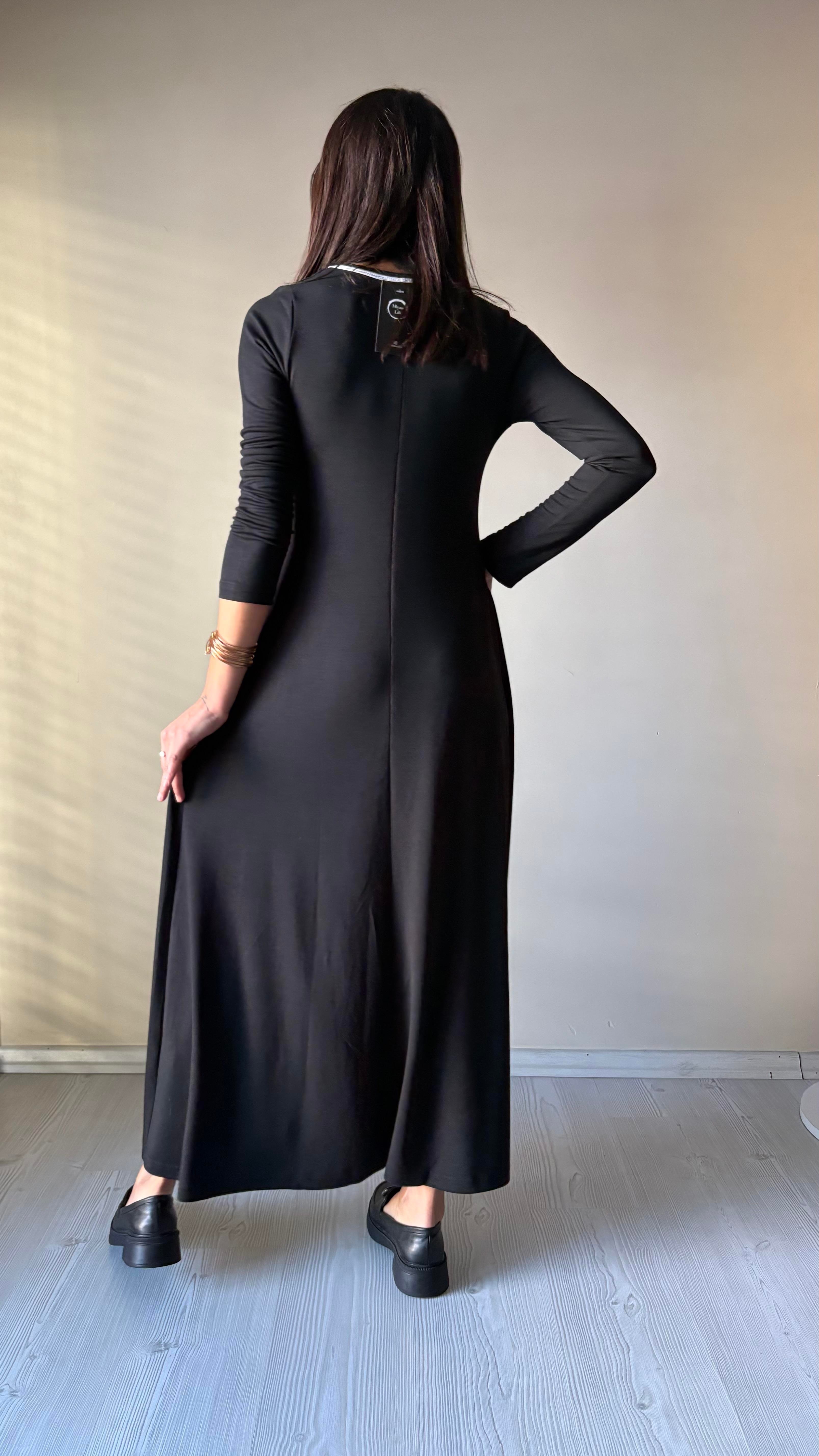 Siyah Dalgıç Yaka Biyeli Elbise