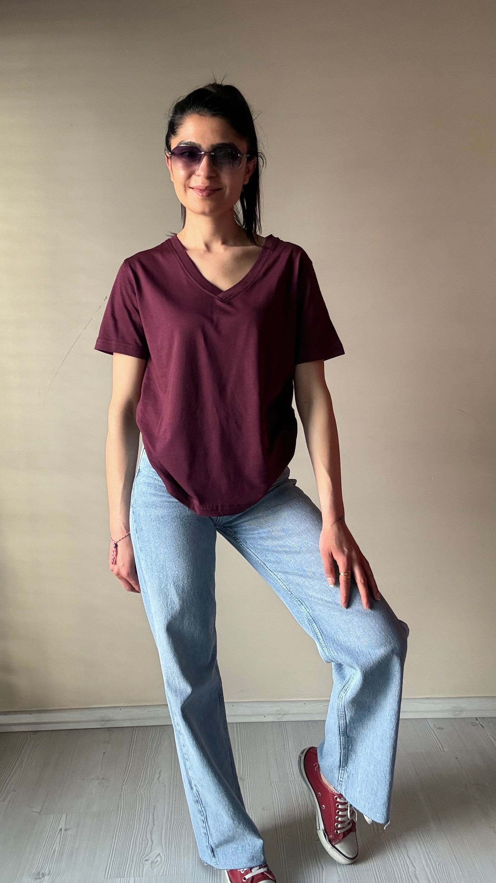 V yaka Kompakt Basic Tshırt 