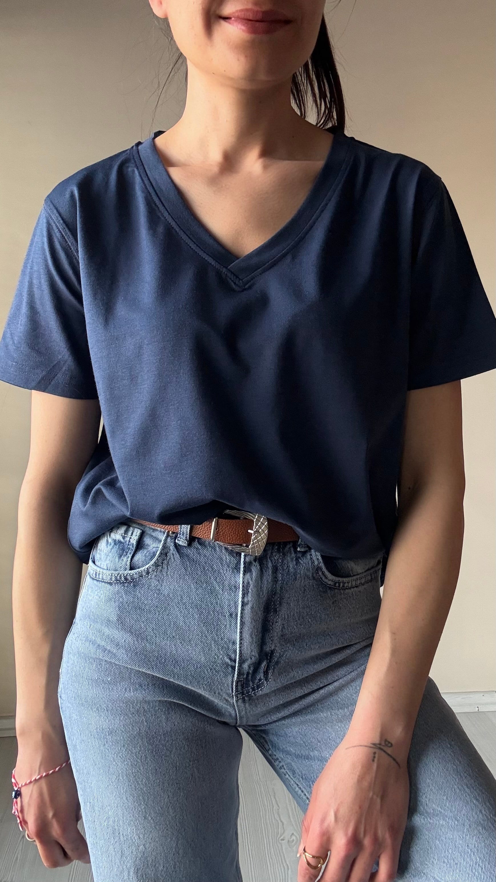 V yaka Kompakt Basic Tshırt 