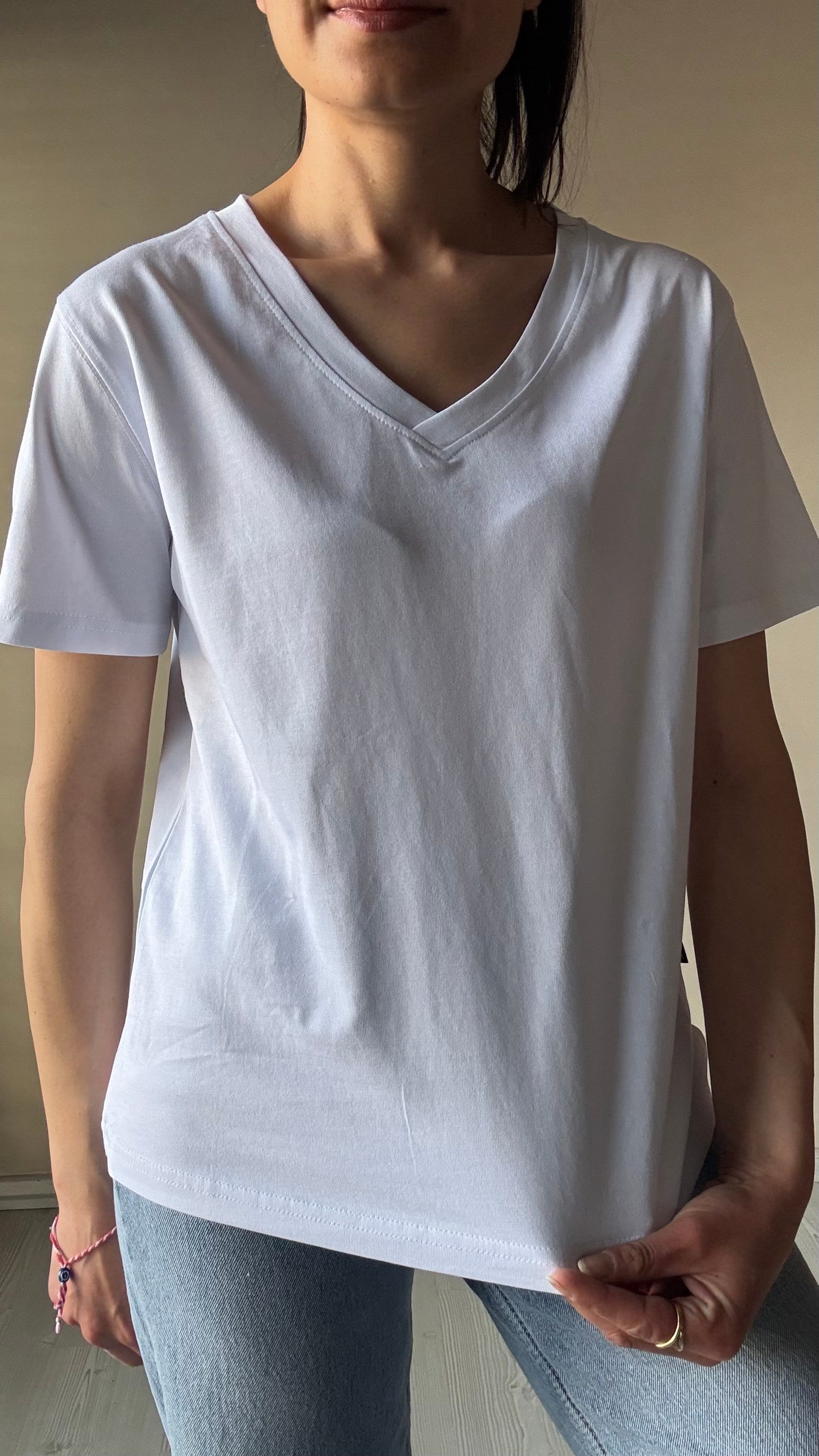 V yaka Kompakt Basic Tshırt 