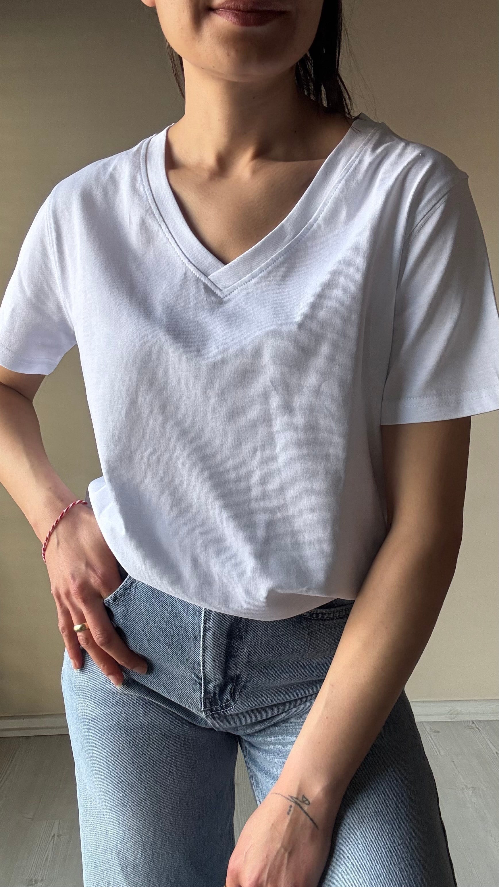 V yaka Kompakt Basic Tshırt 