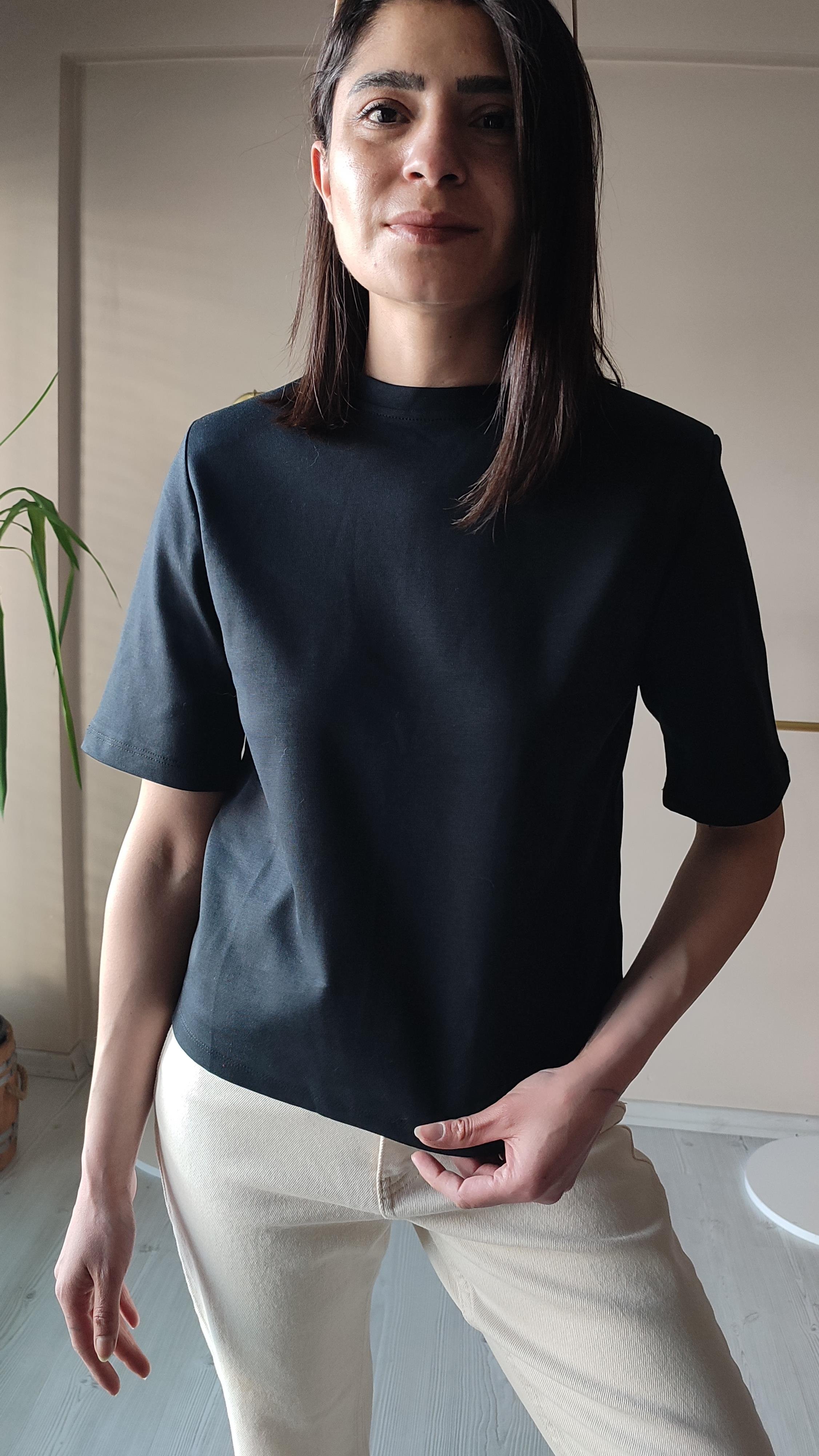 Vatkalı Basic T-shirt 